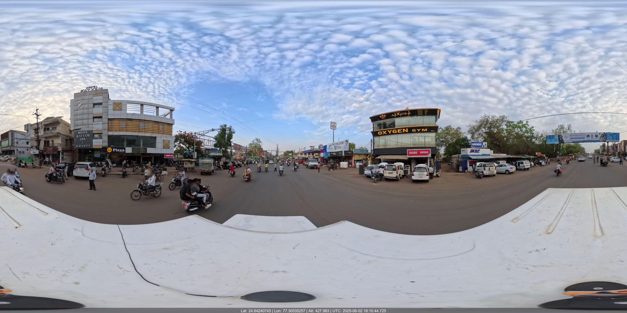Street view near Hotel Satyam Inn and Restaurant, Guna — © Pardeep87042 (CC BY-SA · Mapillary)