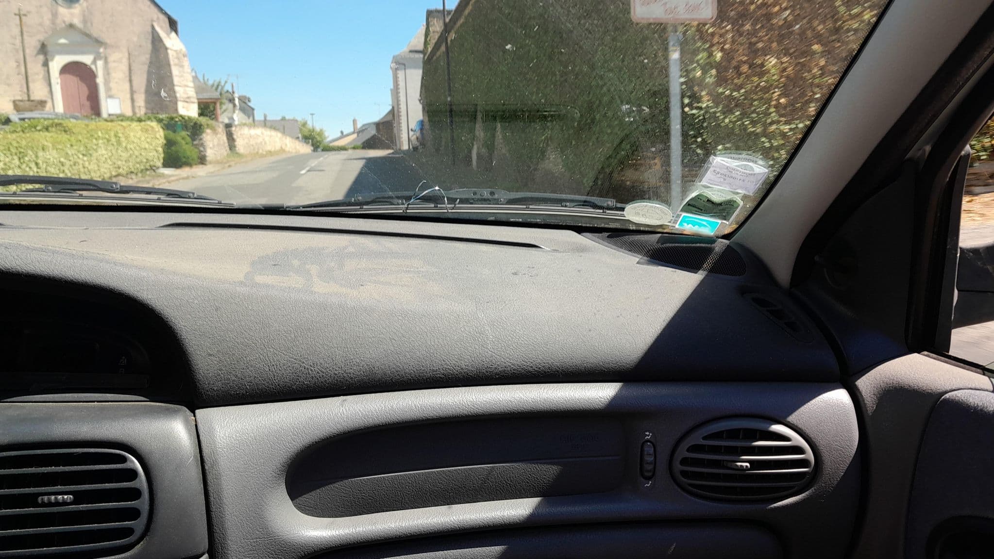 Street view near Aire de camping-car Saint-Aubin, Pouancé — © hautetension08 (CC BY-SA · Mapillary)