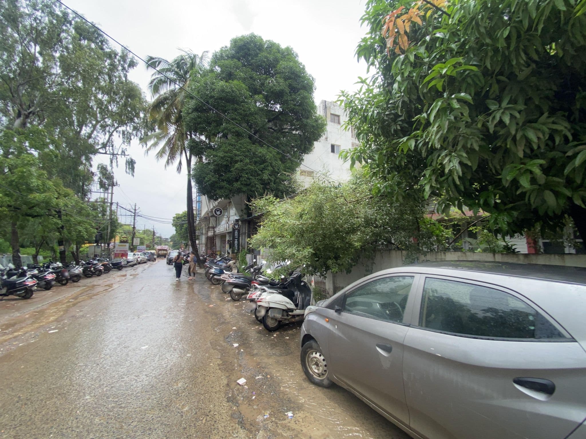 Street view near Rajhans Regency, Bhopal — © mansa_52 (CC BY-SA · Mapillary)