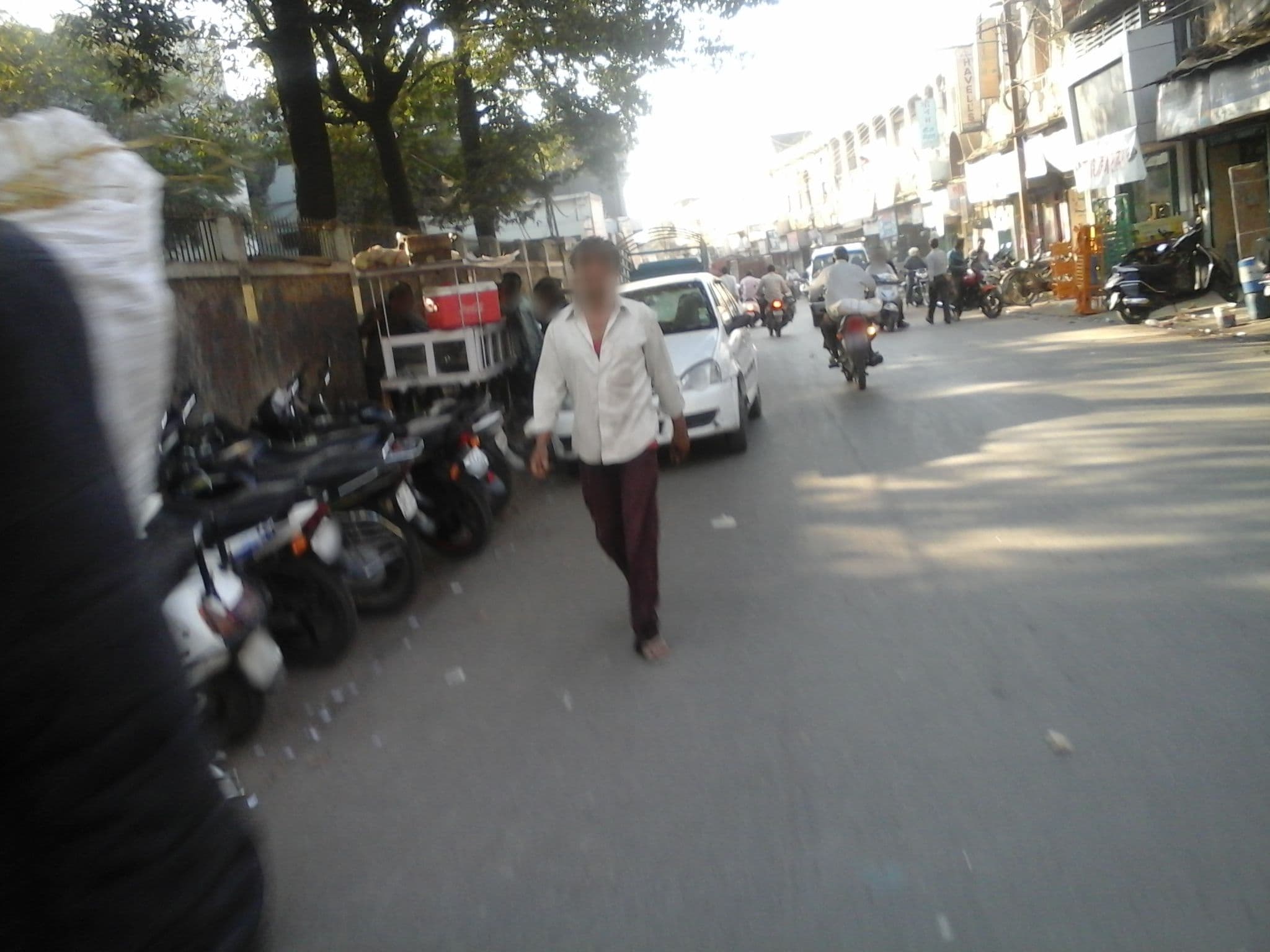 Street view near Hotel Ashoka, Indore — © shivanikhandelwal (CC BY-SA · Mapillary)