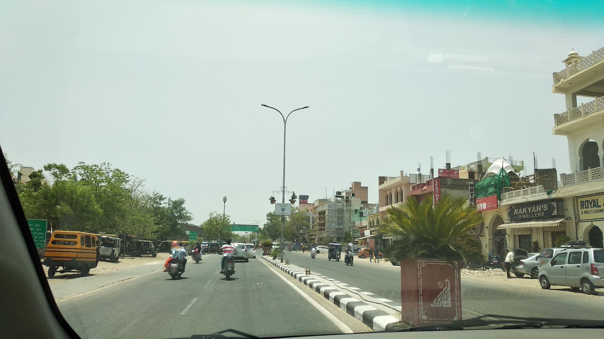 Street view near Hotel Malak Mahal, Jaipur — © boracasli (CC BY-SA · Mapillary)