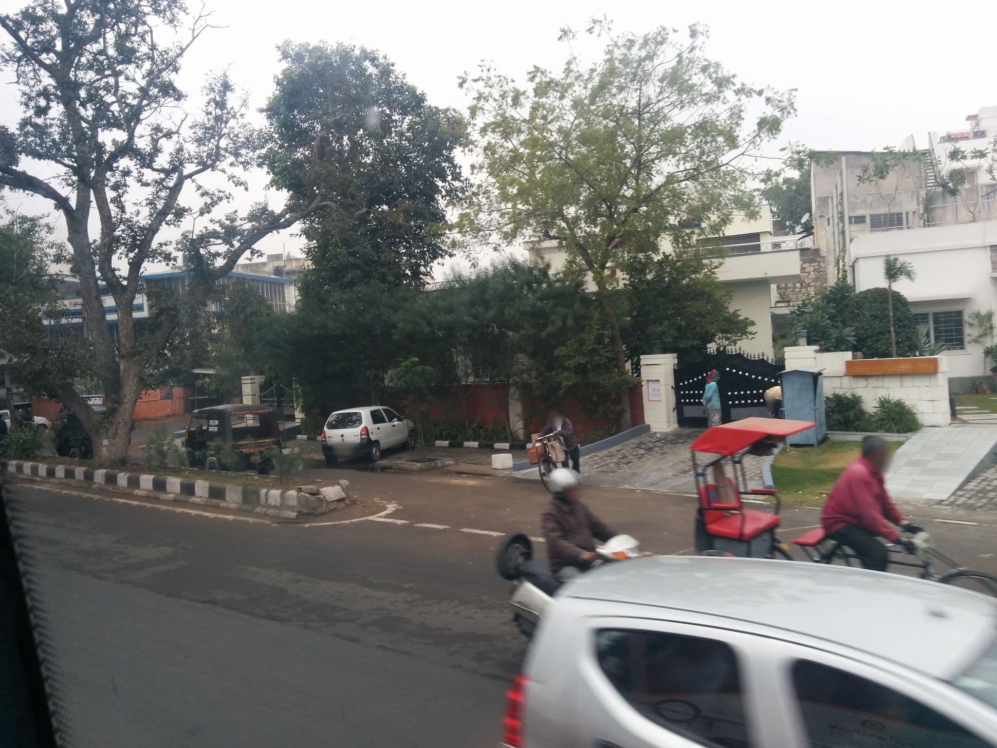 Street view near OYO 2071 The Genaral's Retreat, Jaipur — © sashazykov (CC BY-SA · Mapillary)