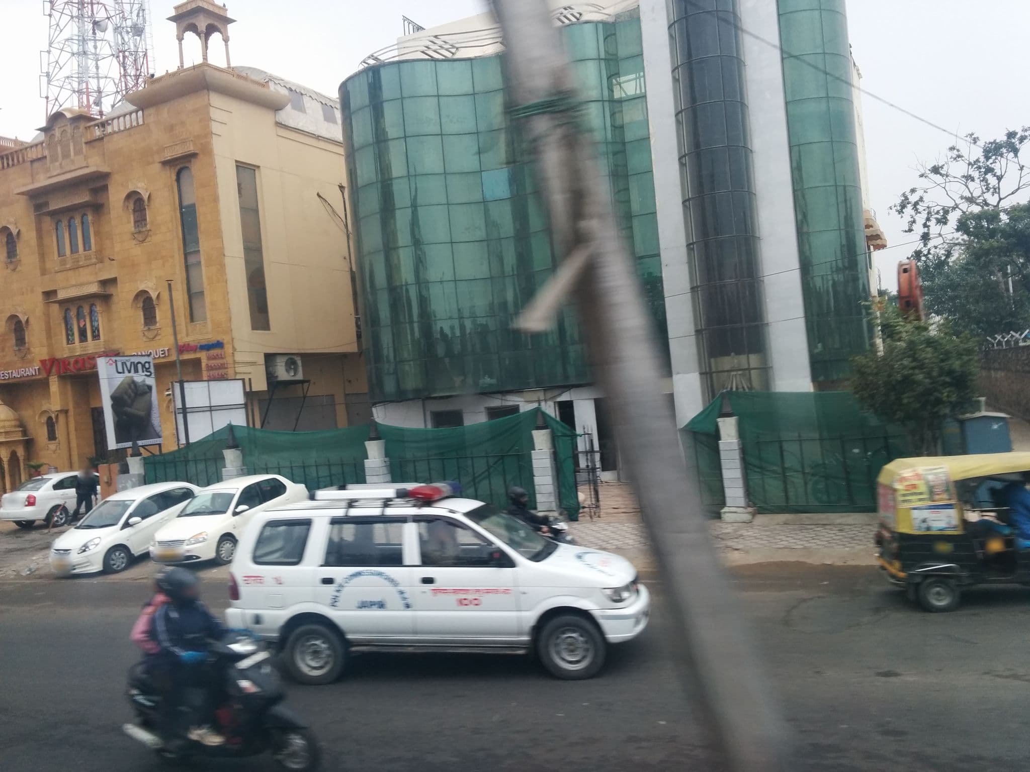Street view near Las Vegas Hotel Jaipur, Jaipur — © sashazykov (CC BY-SA · Mapillary)