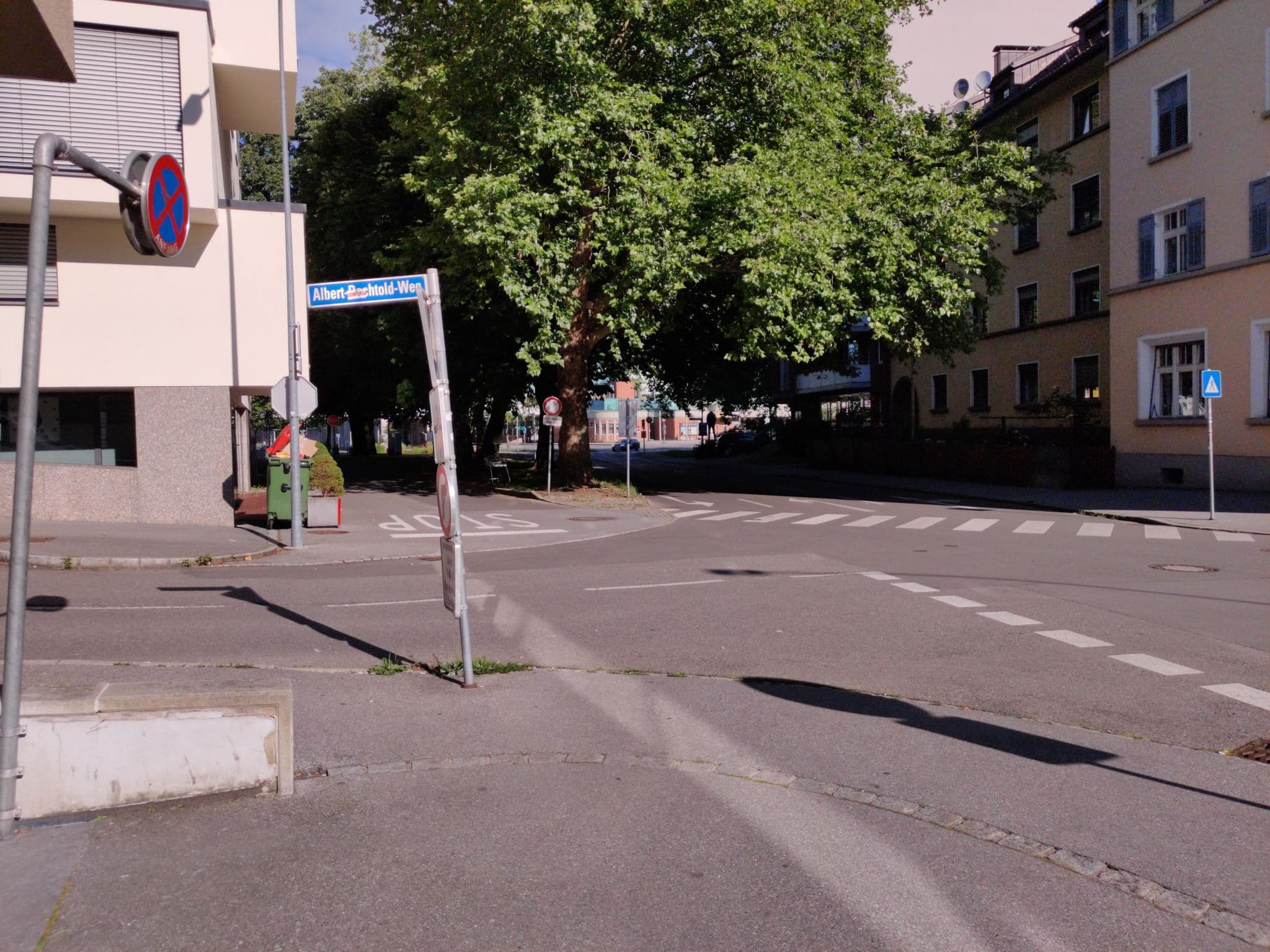Street view near Ibis, Bregenz — © aceini (CC BY-SA · Mapillary)