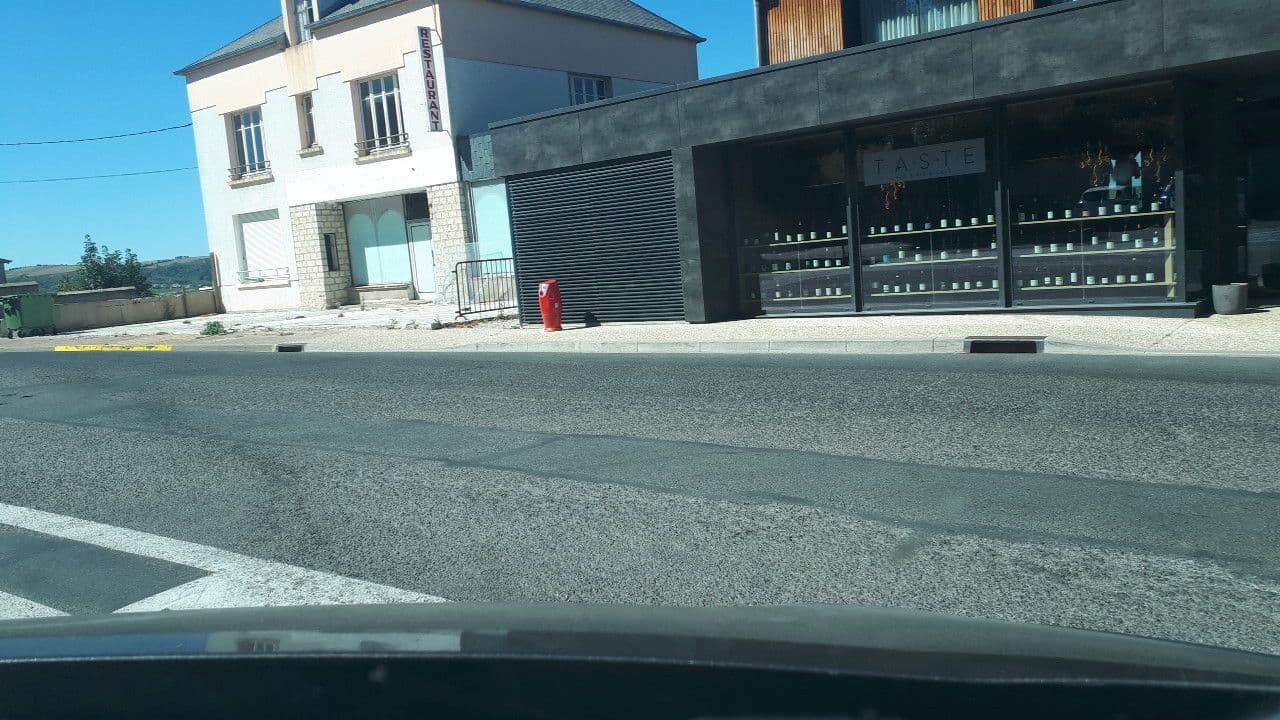 Street view near Hôtel Le Panoramic, Sancerre — © lluc (CC BY-SA · Mapillary)