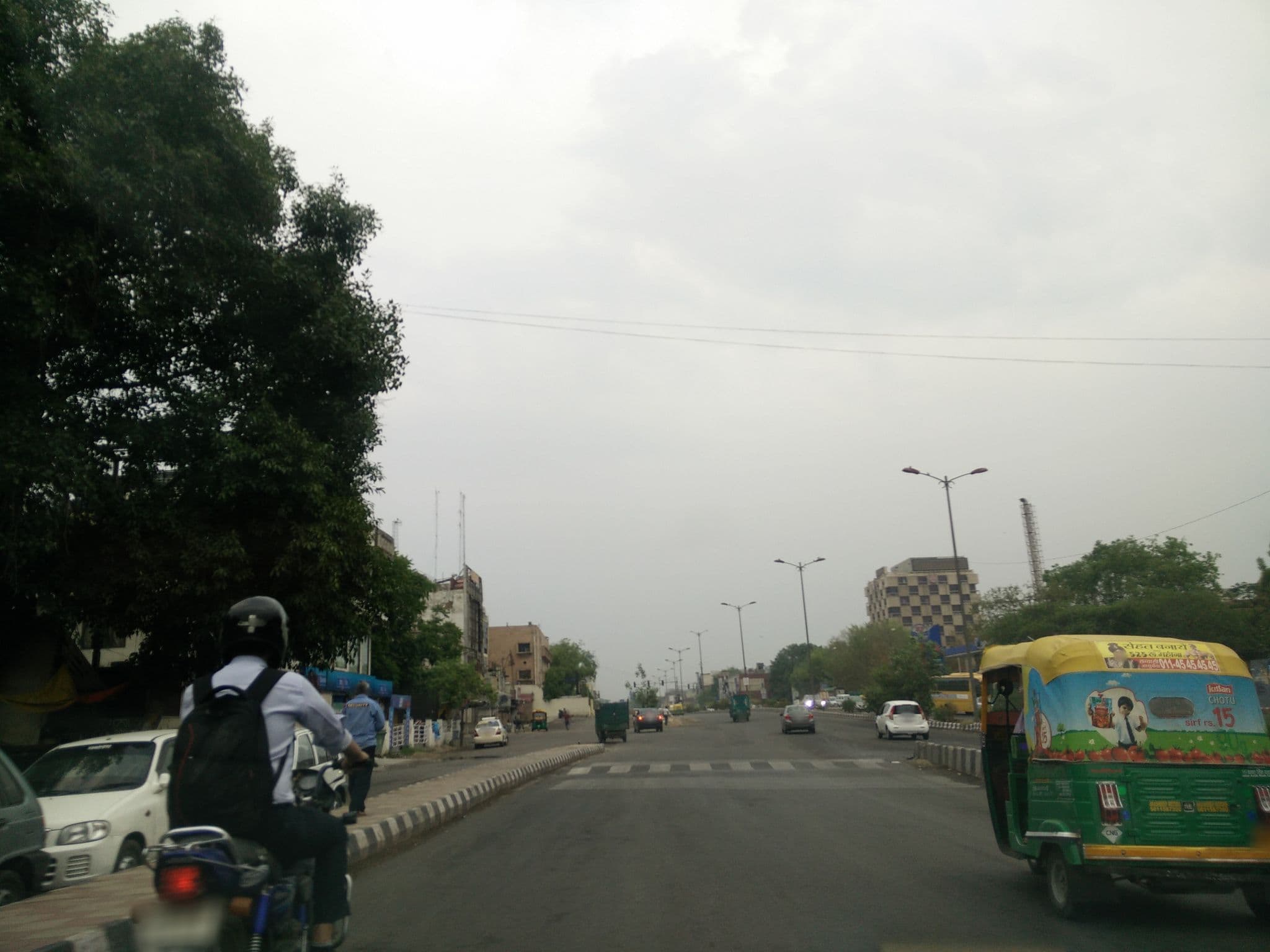 Street view near Parkland Hotel, Saiyad-ul-ajaib — © shubhammishr (CC BY-SA · Mapillary)