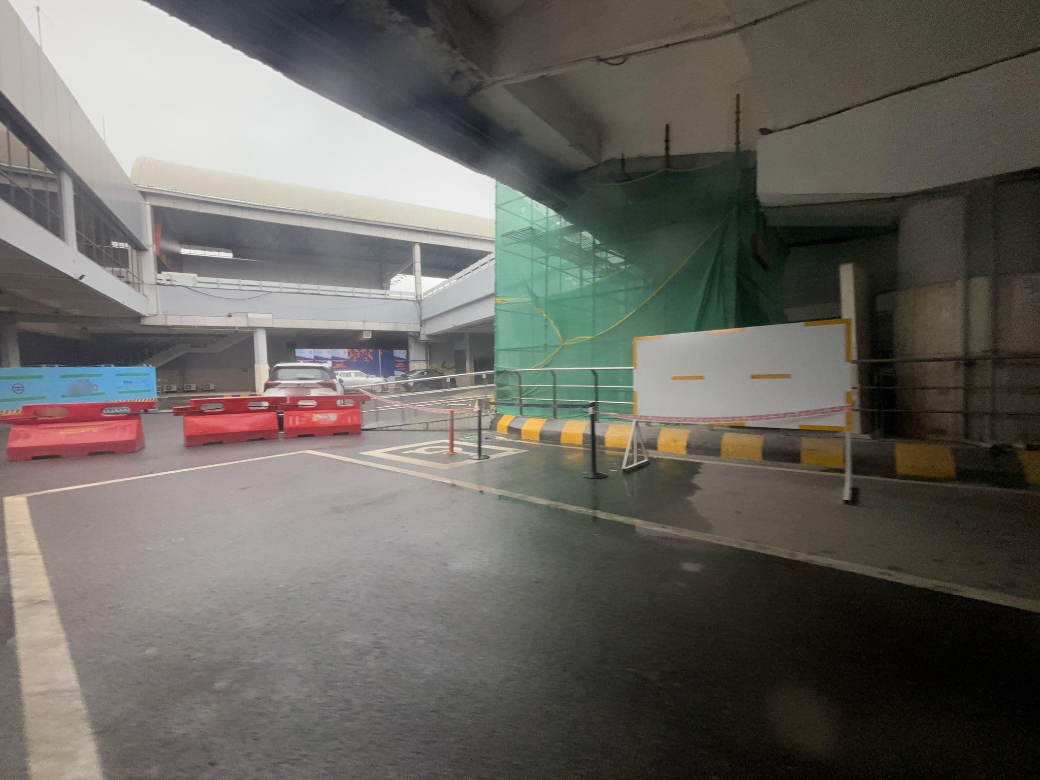 Street view near Al Liwan Suites, Samālka — © robot8a (CC BY-SA · Mapillary)
