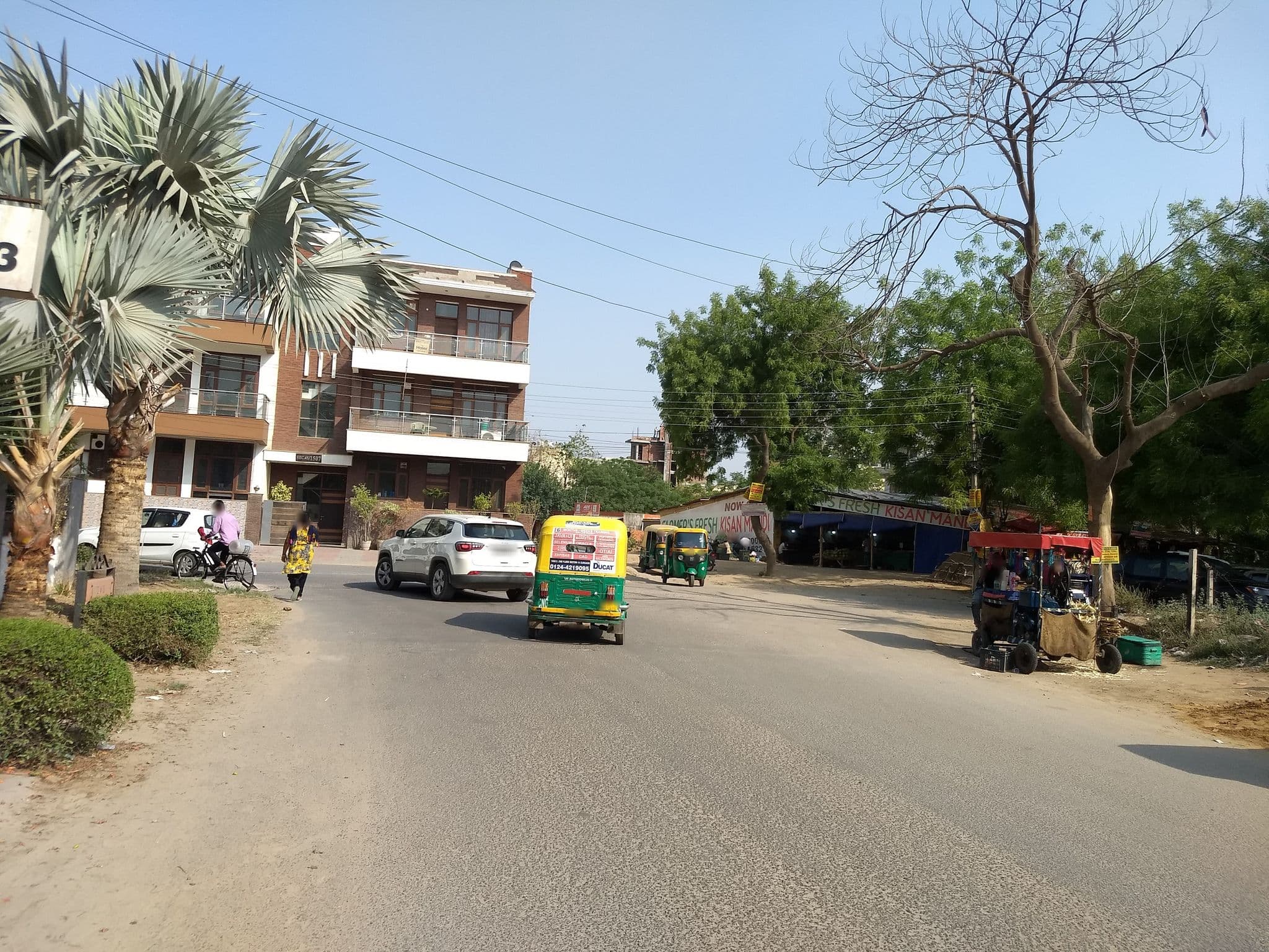 Street view near Aju Japanese Hotel, Gurugram — © sanjuyadav (CC BY-SA · Mapillary)