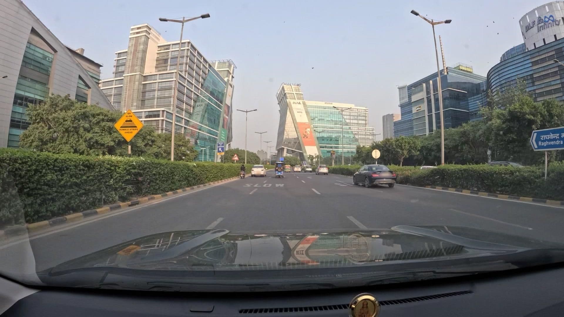 Street view near Hotel Corporate Regency, Rijokri — © bct (CC BY-SA · Mapillary)