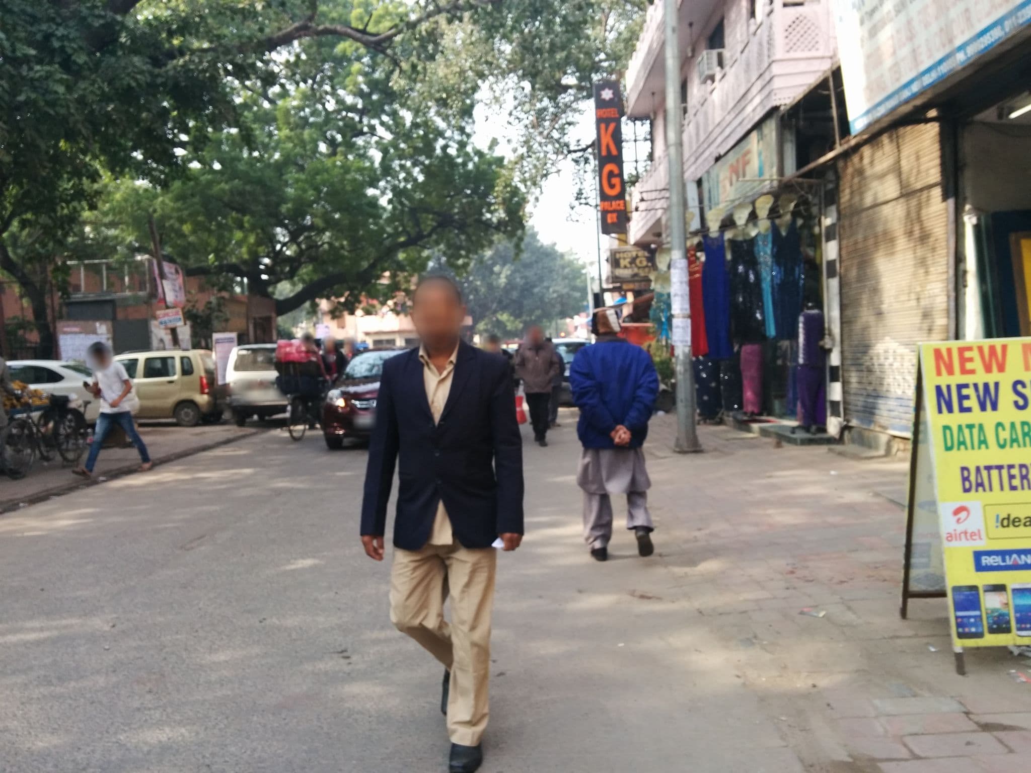 Street view near natraj yes please, Karol Bāgh — © sashazykov (CC BY-SA · Mapillary)