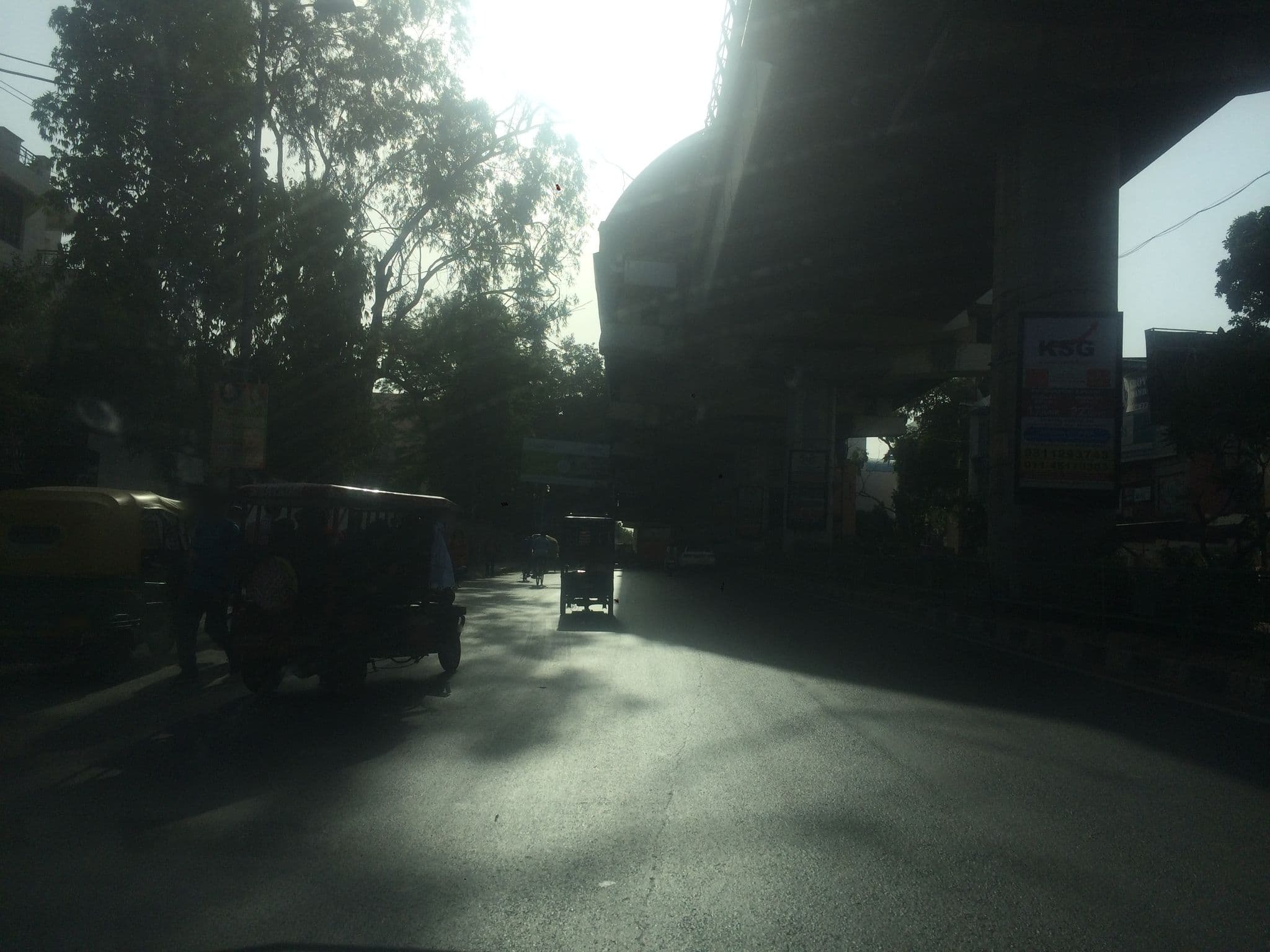 Street view near Hotel Radiance, Karol Bāgh — © kushal (CC BY-SA · Mapillary)