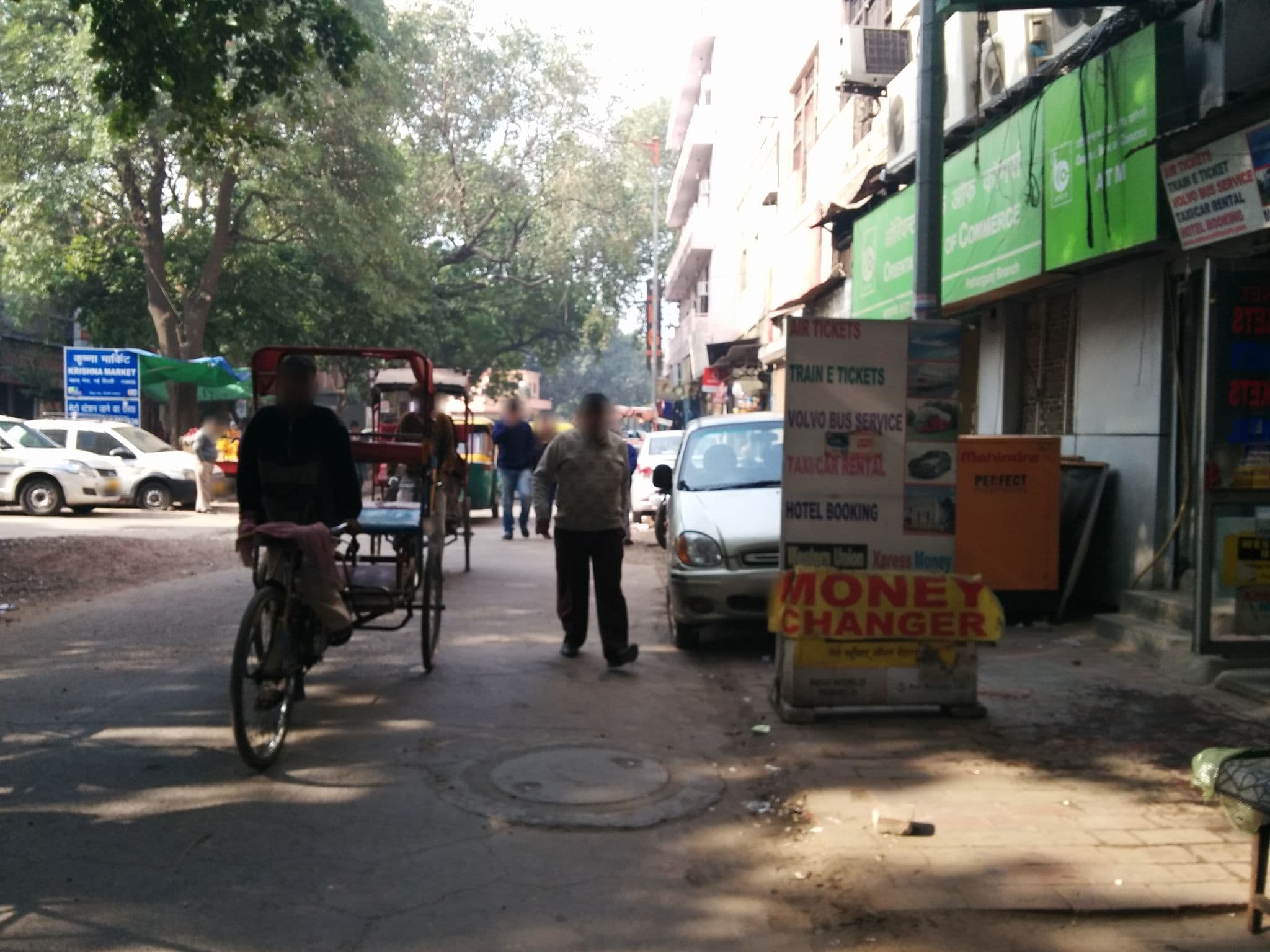 Street view near Hotel Sai Palace, New Delhi — © sashazykov (CC BY-SA · Mapillary)