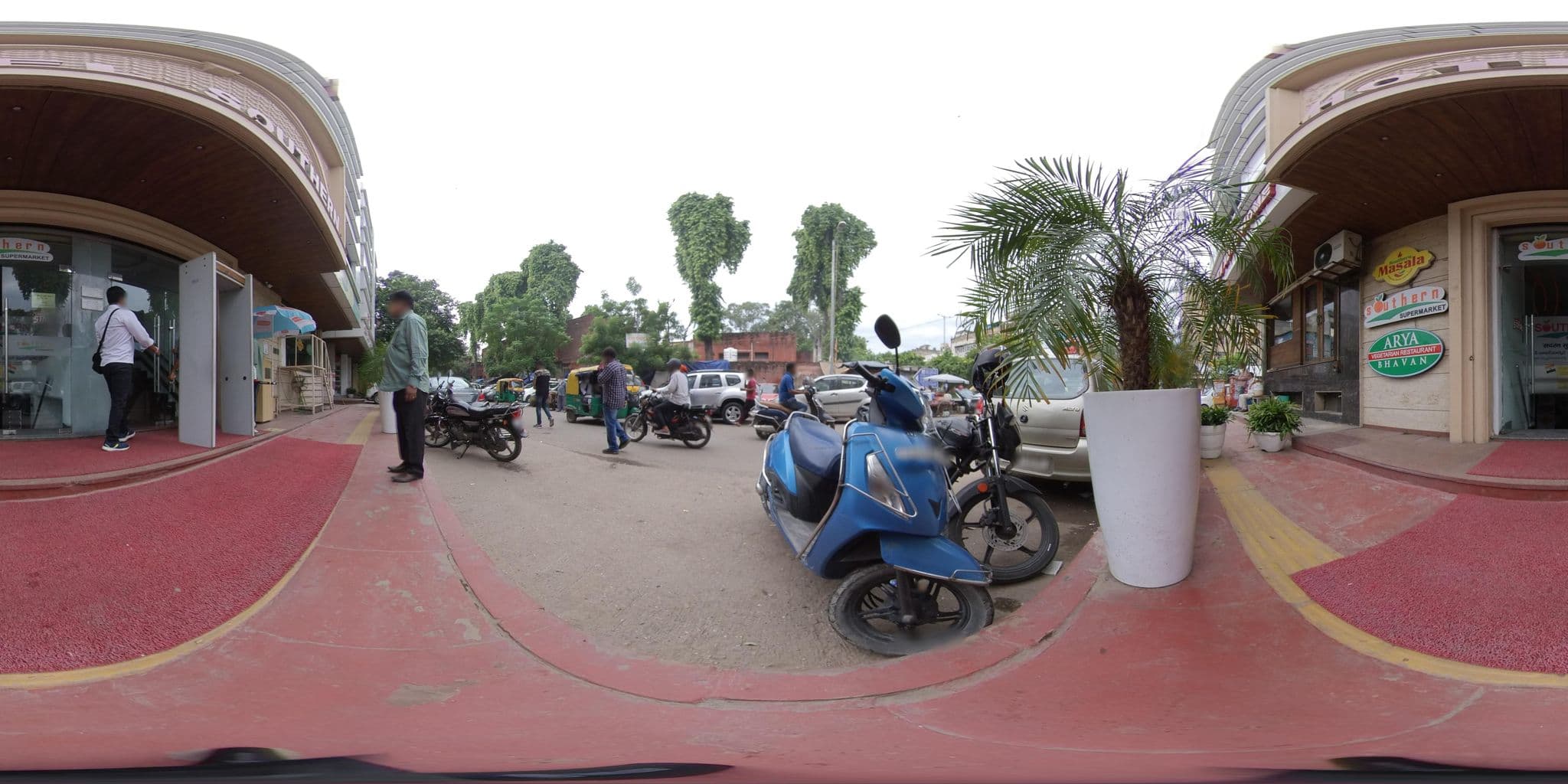 Street view near Southern Hotel New Delhi, Karol Bāgh — © touchstone6788 (CC BY-SA · Mapillary)