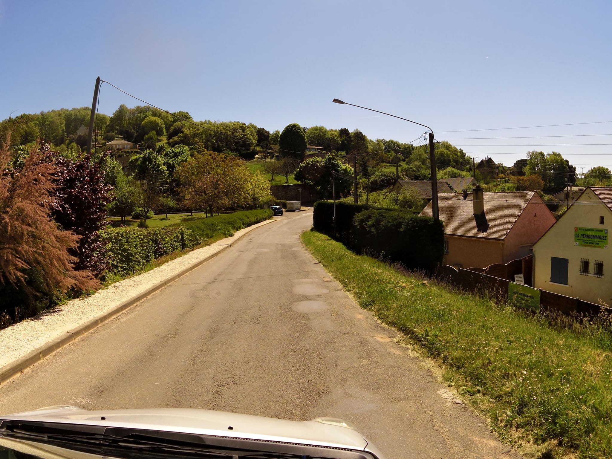 Street view near La Peridommoise, Domme — © zors1843 (CC BY-SA · Mapillary)