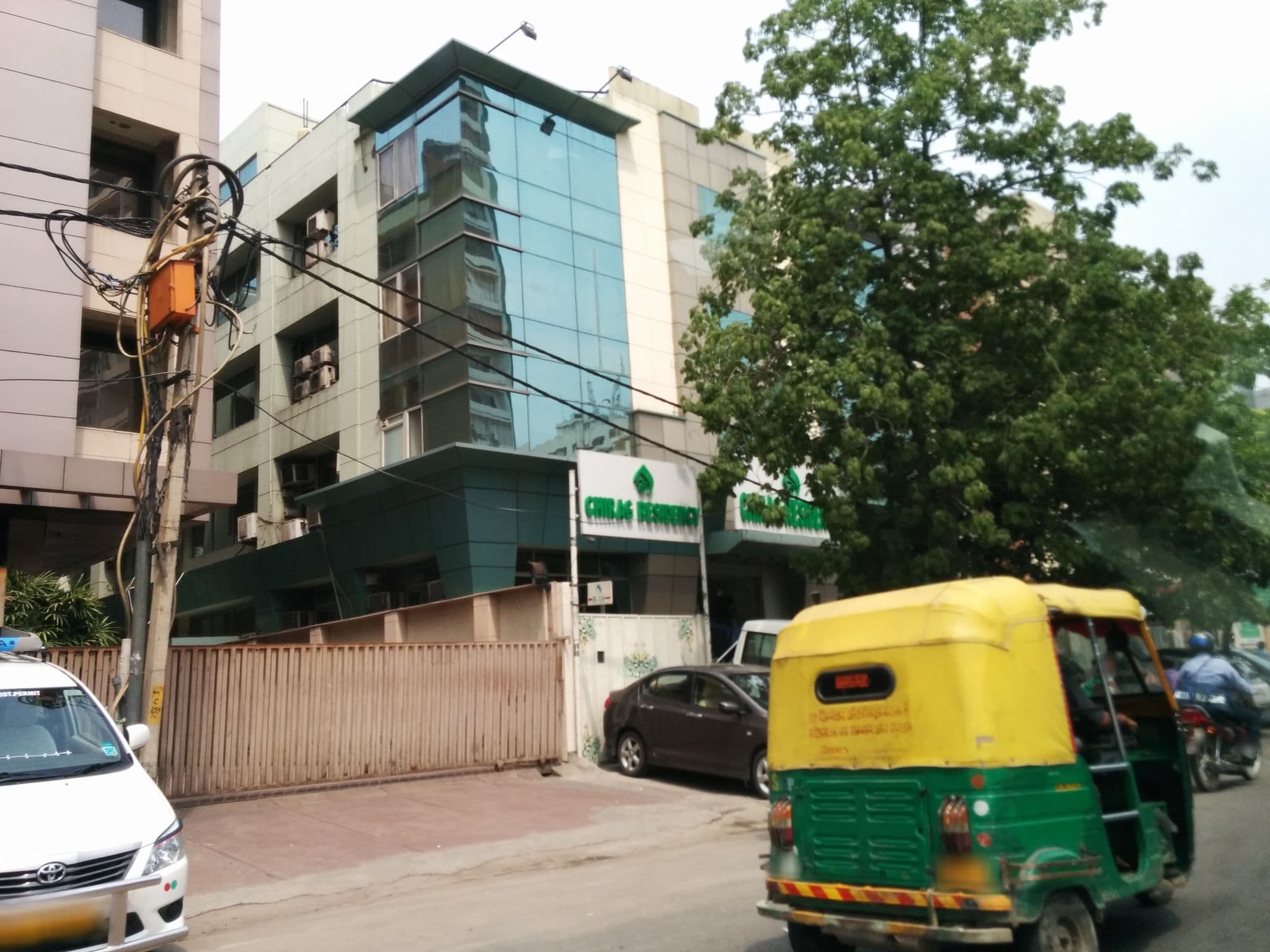 Street view near Shervani Hotel Nehru Place, Kotla Mahigiran — © harishpillay (CC BY-SA · Mapillary)