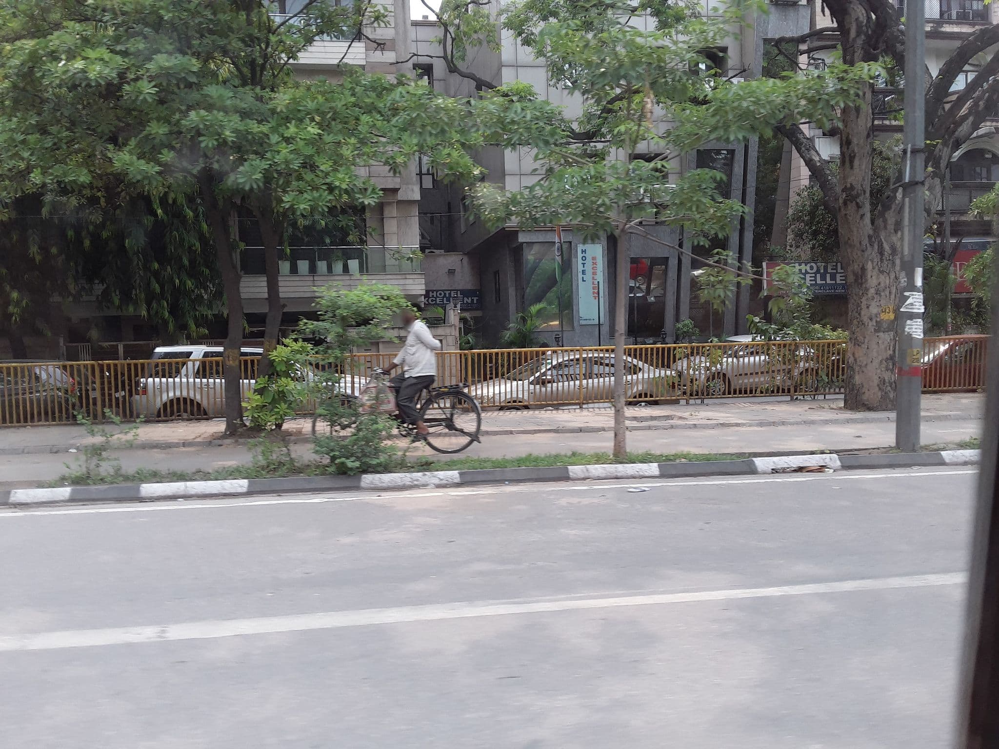 Street view near Hotel Excellence, Tighri — © mapworm (CC BY-SA · Mapillary)