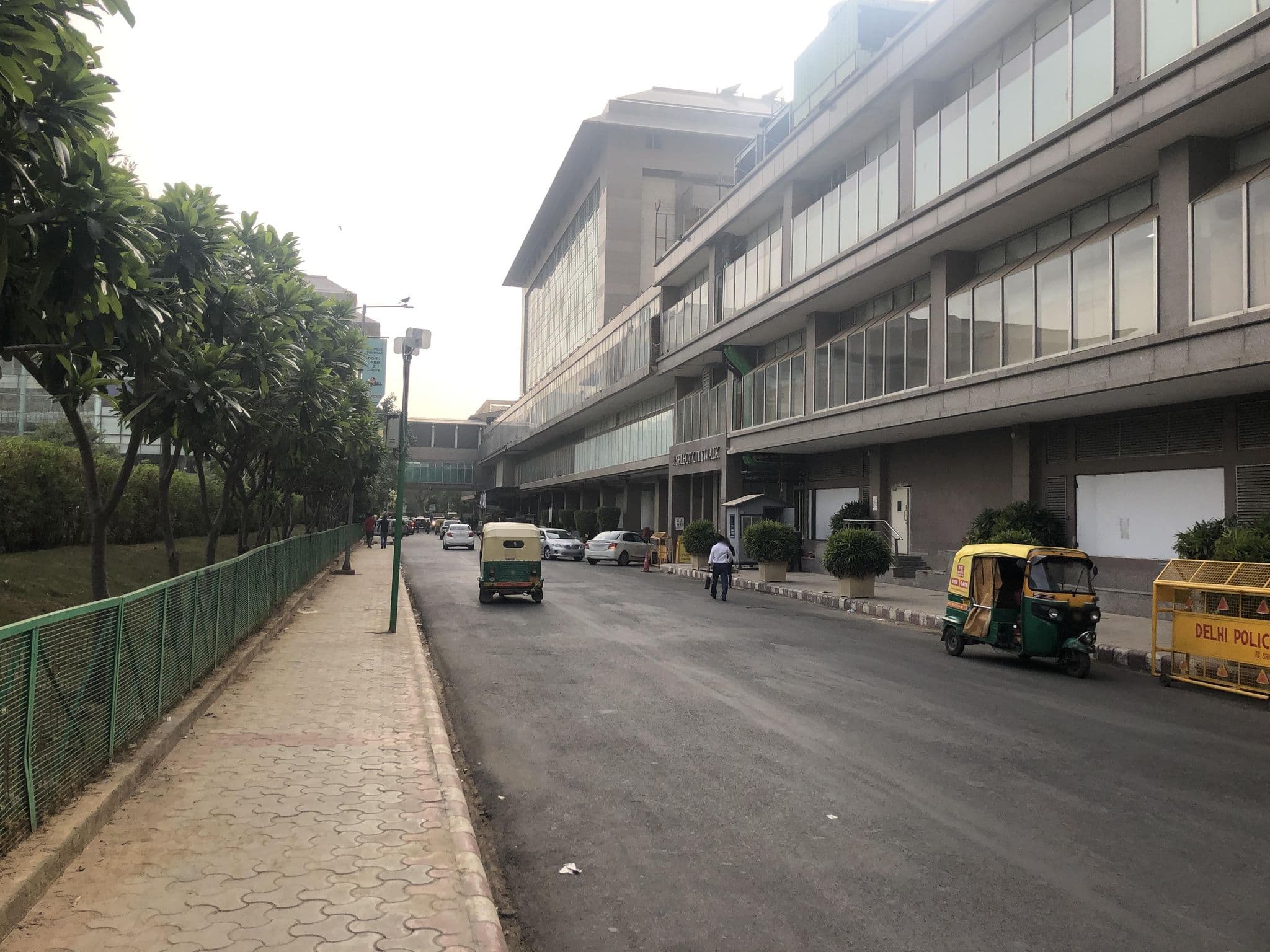 Street view near Svelte Hotel & Personal Suites, Saiyad-ul-ajaib — © RishabhTrikha (CC BY-SA · Mapillary)