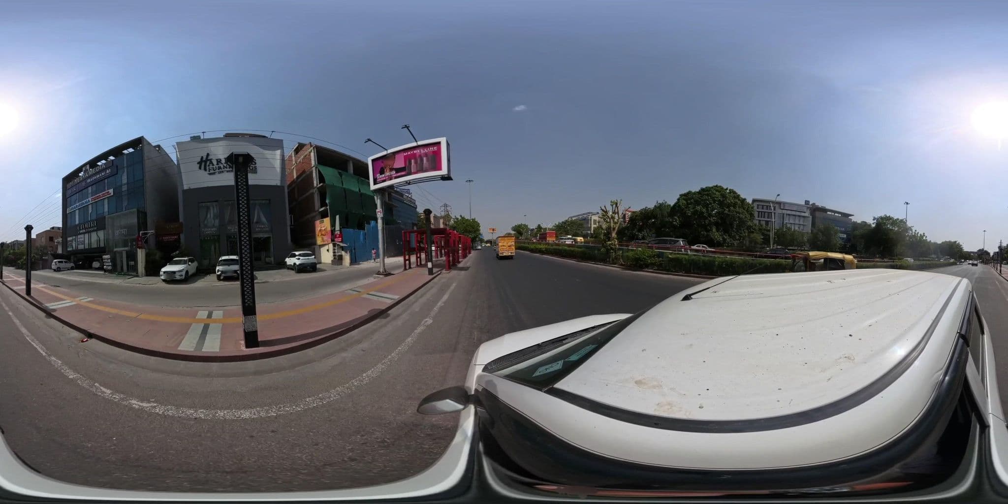Street view near Harris Court, Kotla Mahigiran — © skysign (CC BY-SA · Mapillary)