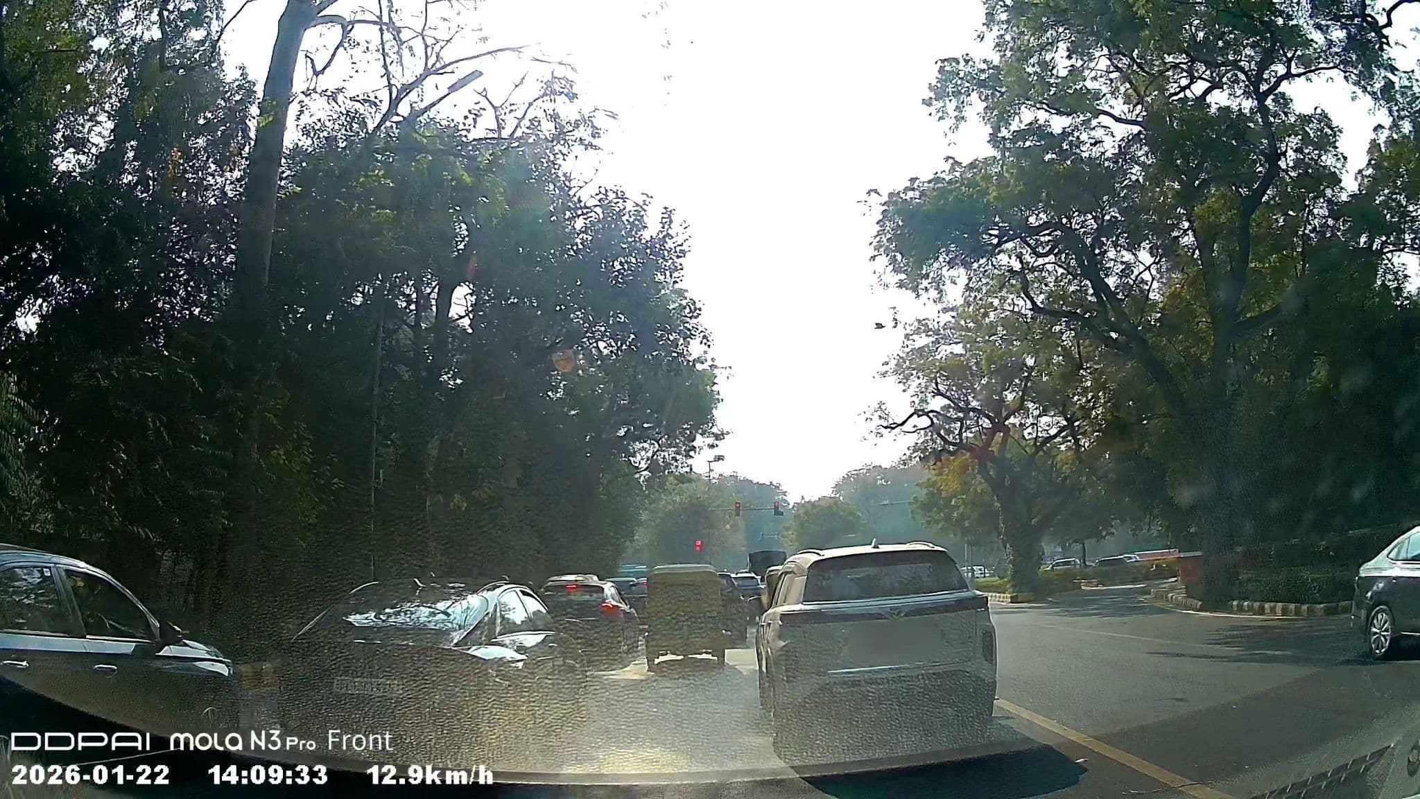 Street view near Lutyens Bungalow, New Delhi — © Ibigrp (CC BY-SA · Mapillary)