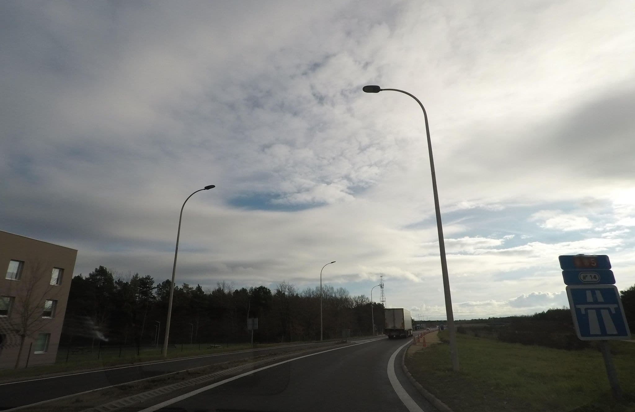 Street view near Ibis Budget Romorantin, Villefranche-sur-Cher — © maftieu (CC BY-SA · Mapillary)
