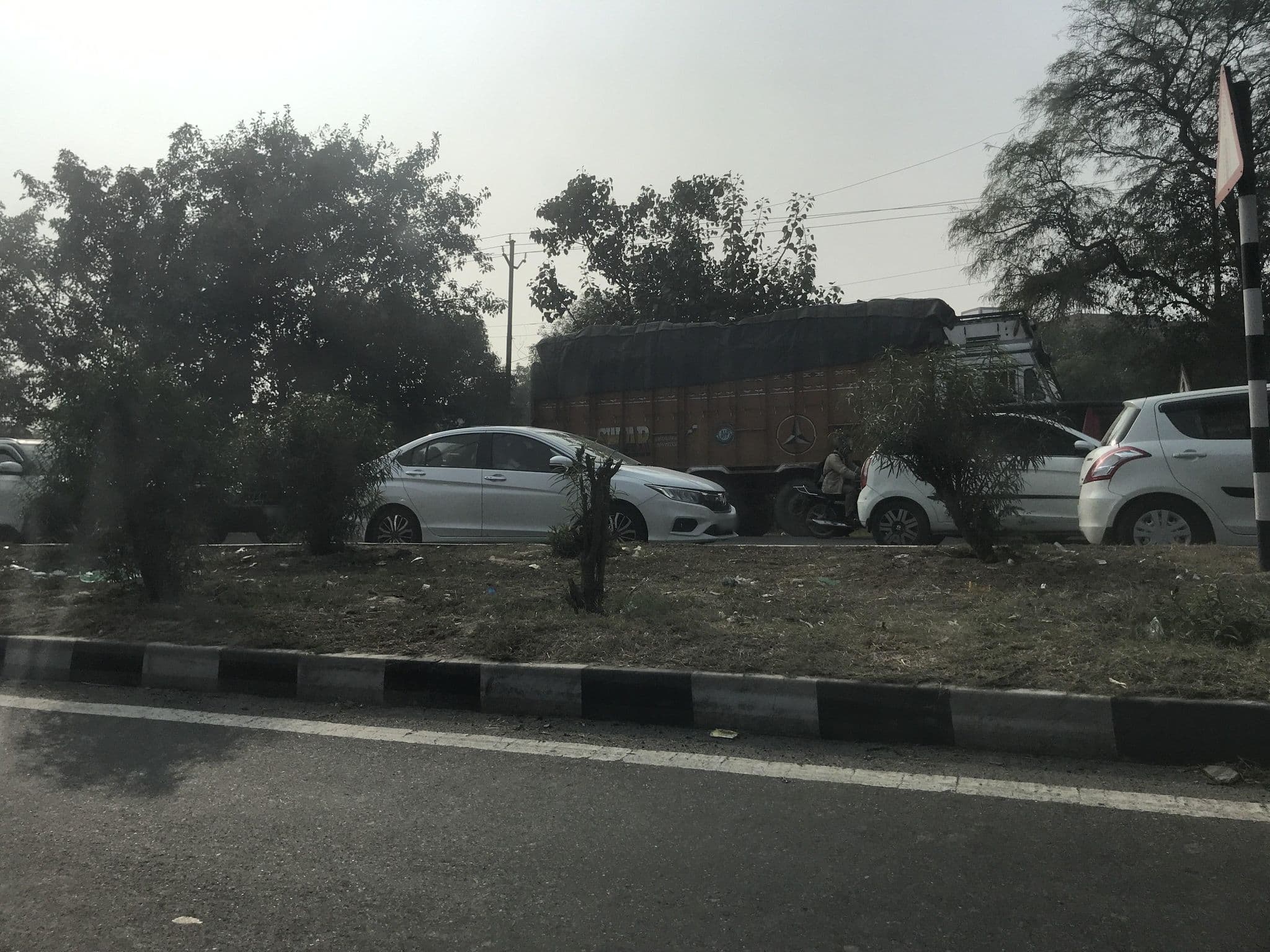 Street view near The Regis Resort, Meerut — © miguel_andrade (CC BY-SA · Mapillary)