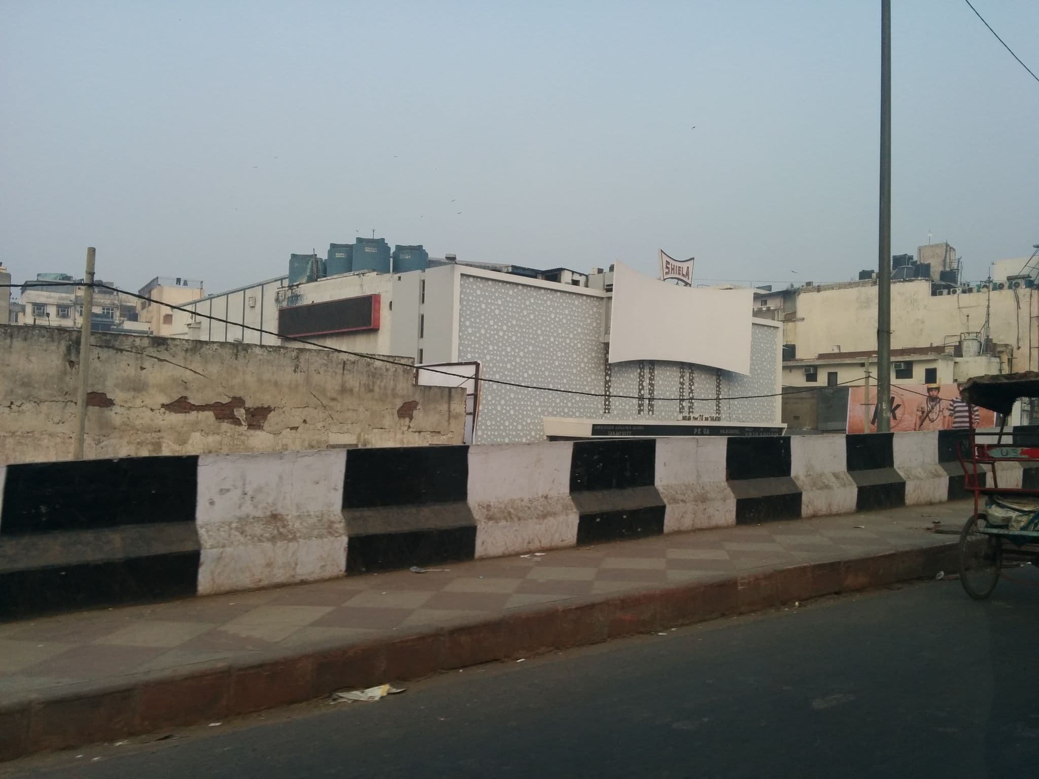 Street view near millenium 2000, Delhi — © sashazykov (CC BY-SA · Mapillary)