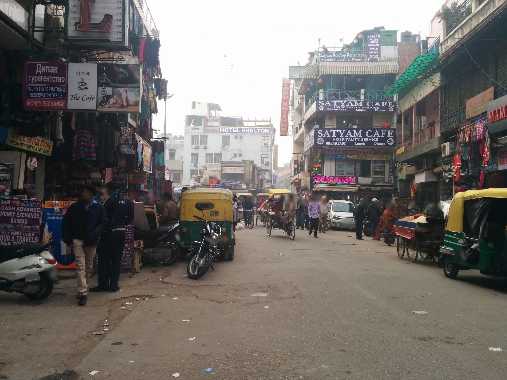 Street view near All iz Well, Delhi — © sashazykov (CC BY-SA · Mapillary)