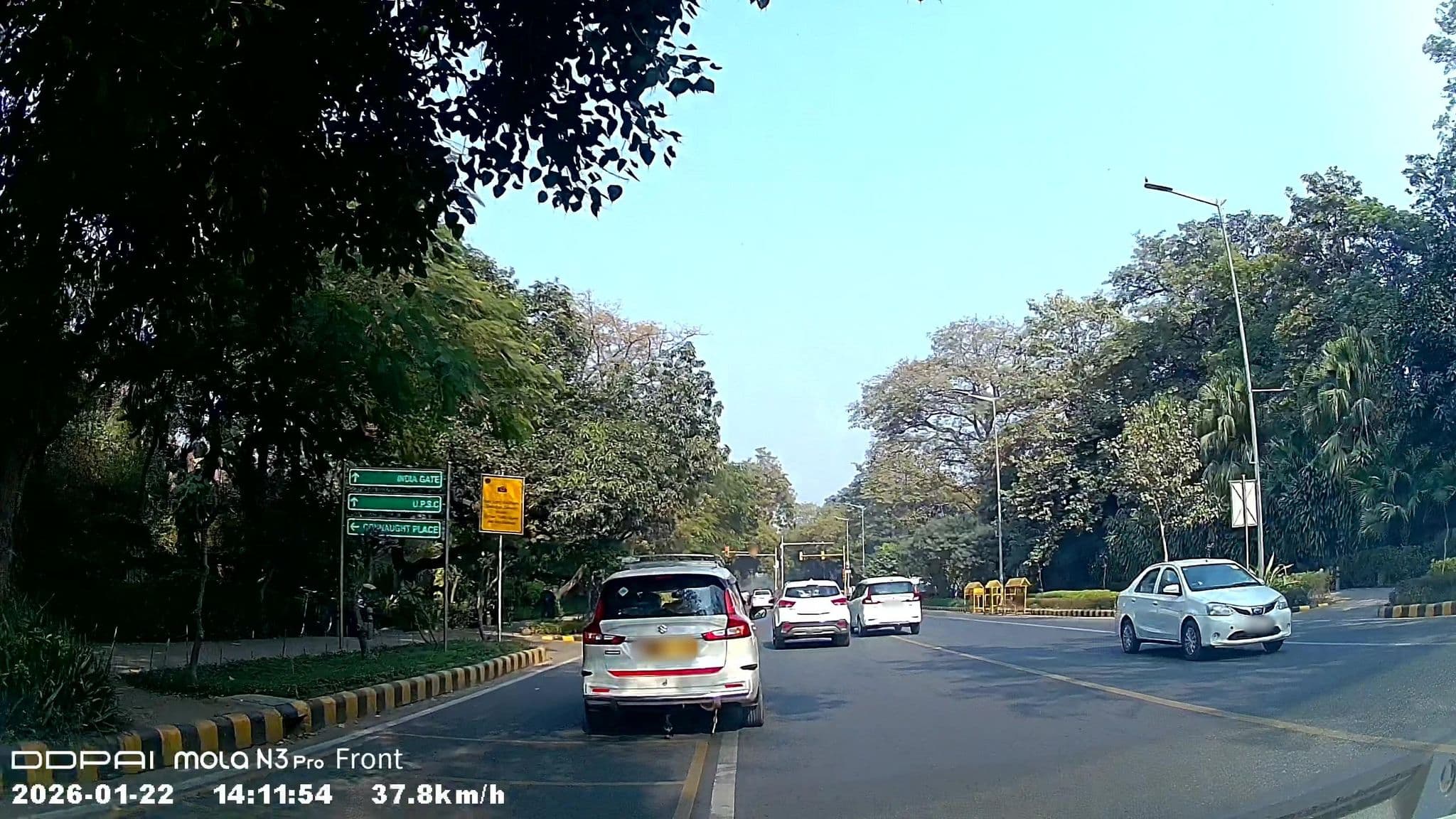 Street view near The Imperial New Delhi, New Delhi — © Ibigrp (CC BY-SA · Mapillary)