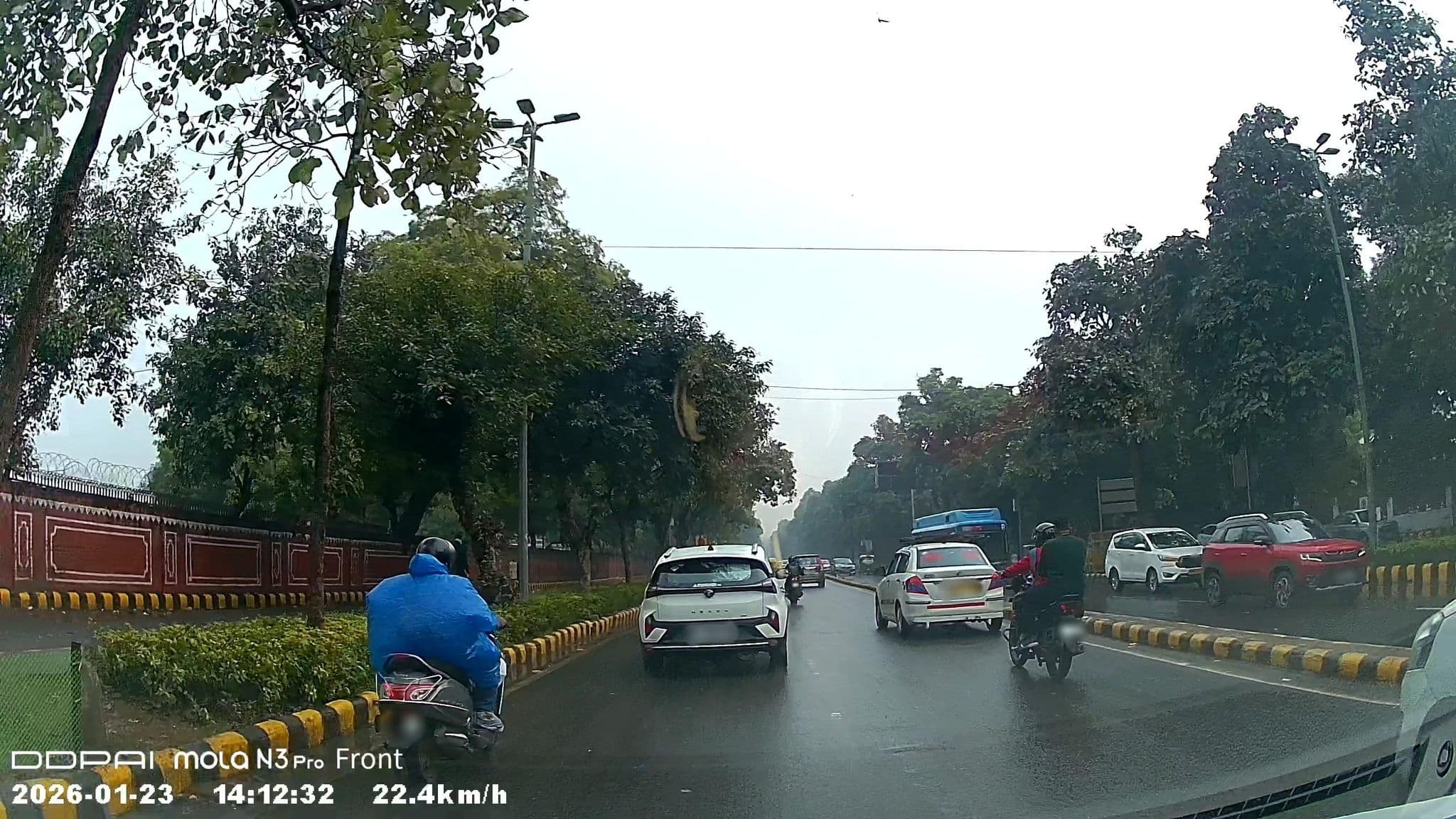 Street view near Select Holiday Resorts Ltd., New Delhi — © Ibigrp (CC BY-SA · Mapillary)