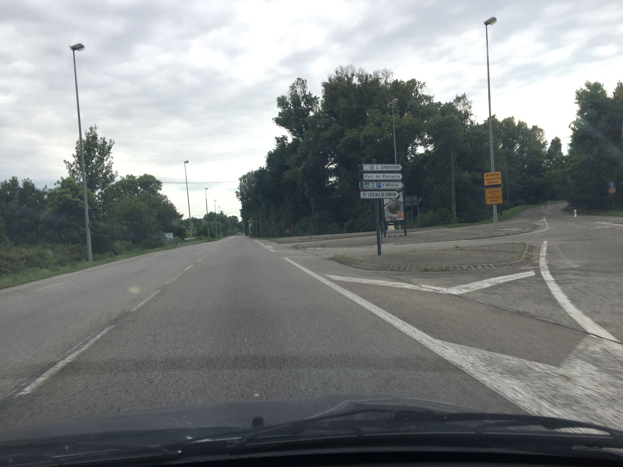 Street view near Aire de camping-car de Valence, Guilherand-Granges — © cabinetcourbi (CC BY-SA · Mapillary)