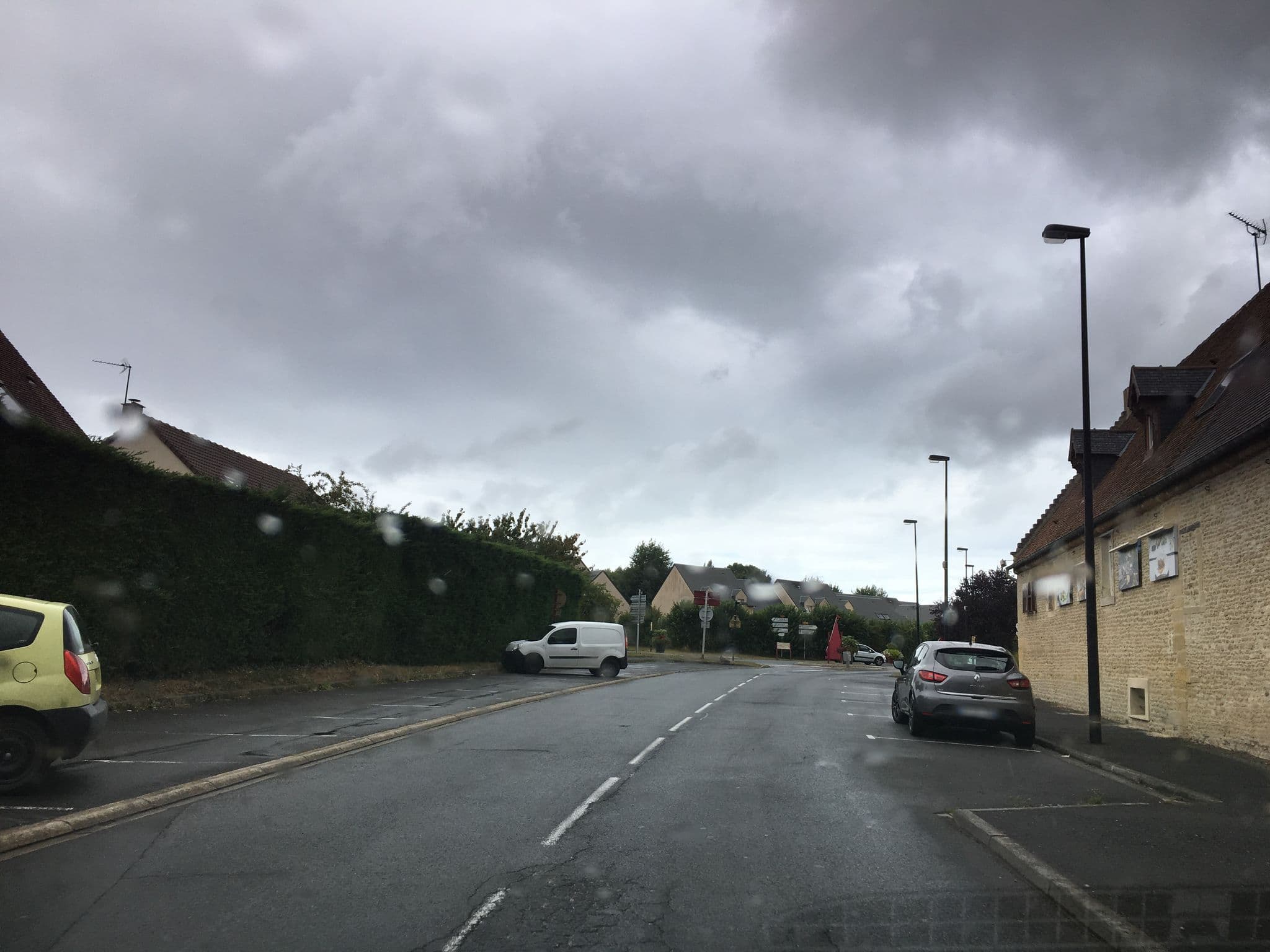 Street view near Le Manoir d'Hastings, Bénouville — © cquest (CC BY-SA · Mapillary)