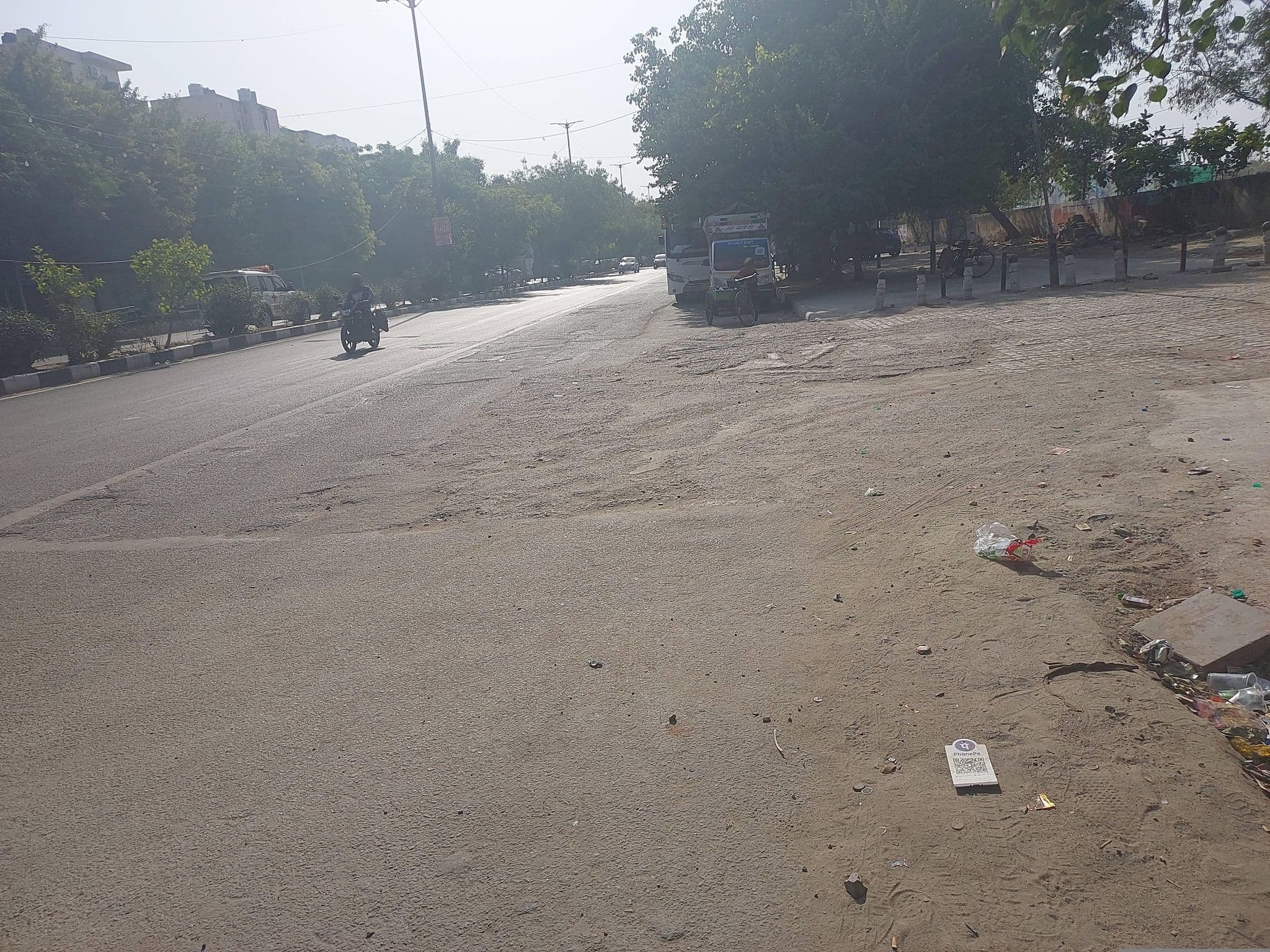 Street view near Ginger Hotel, Bābarpur — © RaunakKrSingh (CC BY-SA · Mapillary)