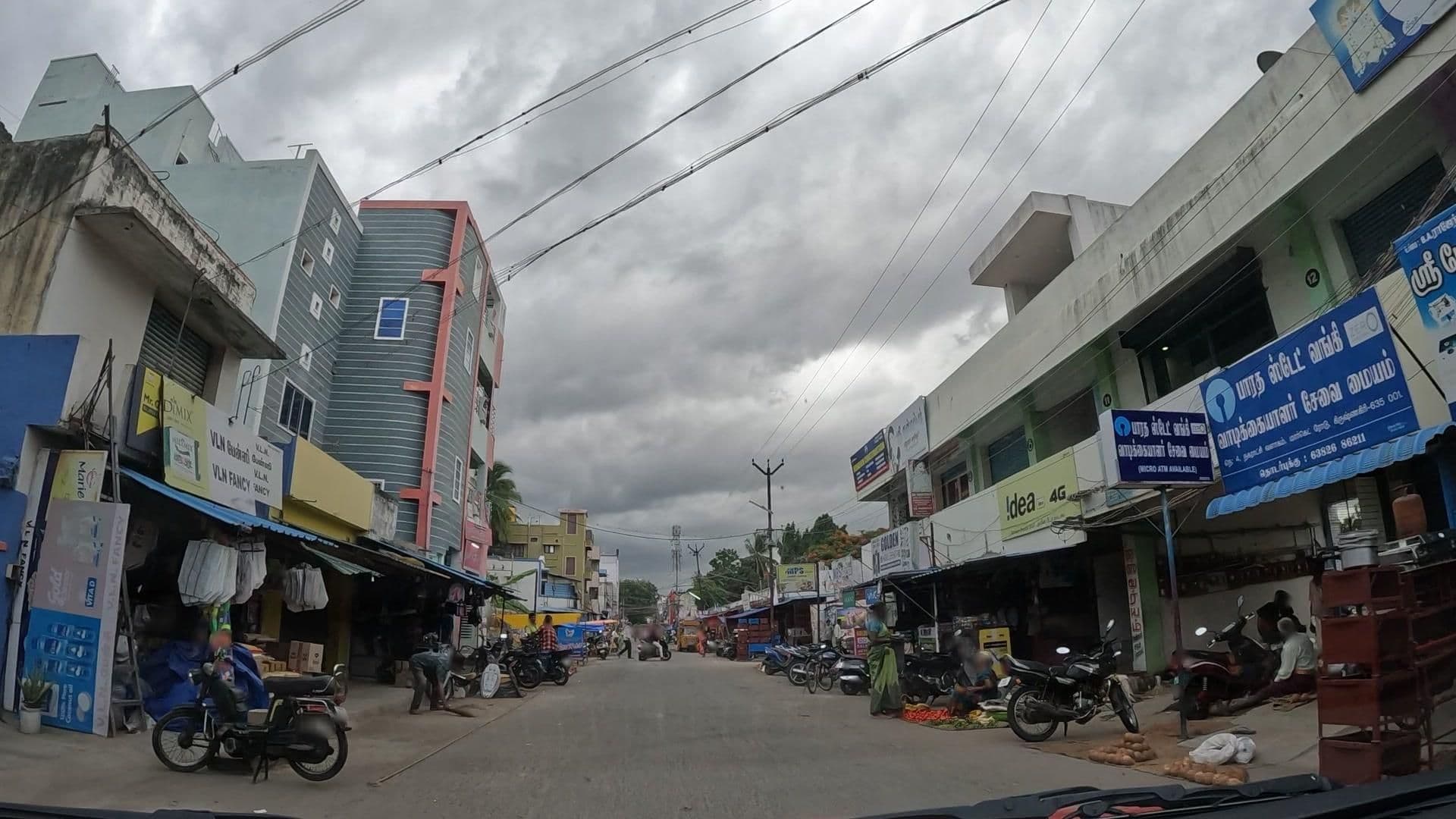 Street view near Shree Krishna Lodge, Krishnagiri — © sudharsanamurthy (CC BY-SA · Mapillary)