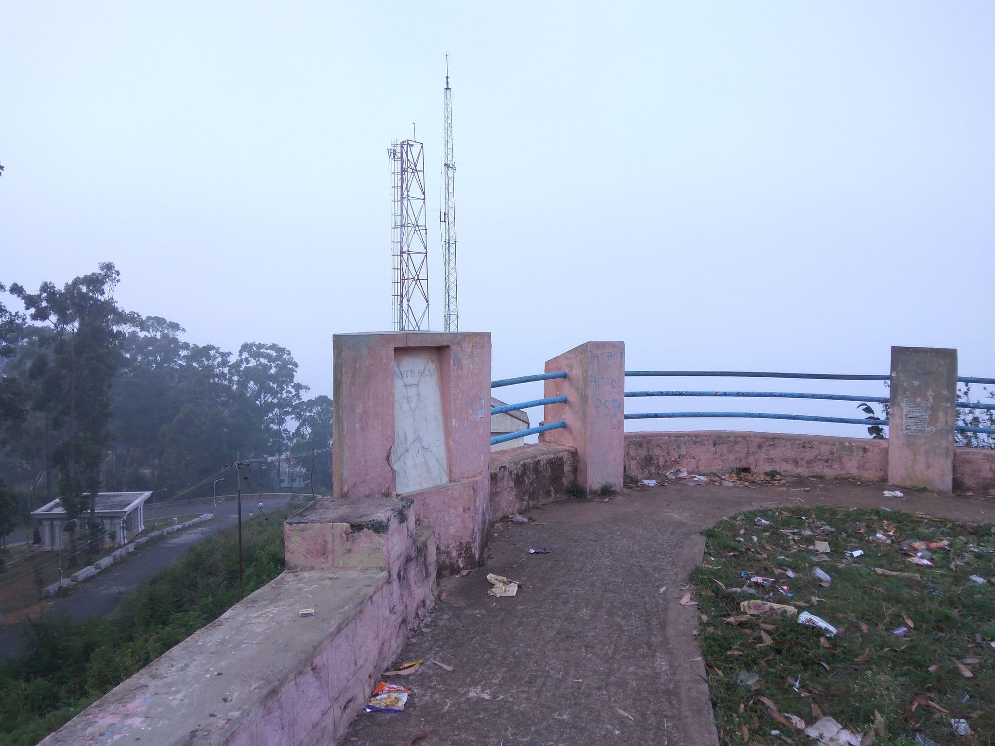 Street view near Sterling Holidays, Yercaud - Rock Perch, Yercaud — © natarajakaveeti (CC BY-SA · Mapillary)