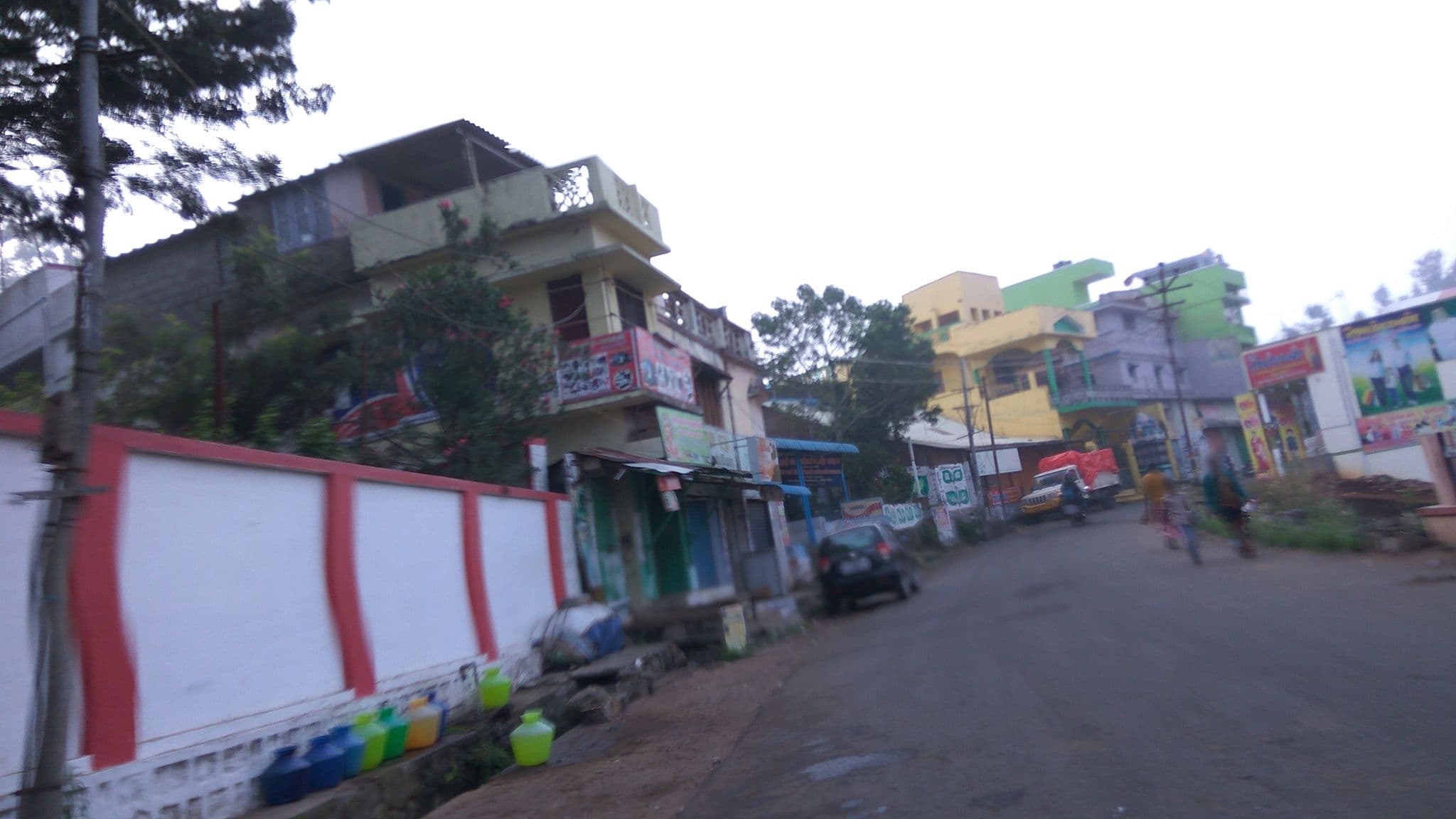 Street view near Green Fort Inn(first Estate), Yercaud — © natarajakaveeti (CC BY-SA · Mapillary)