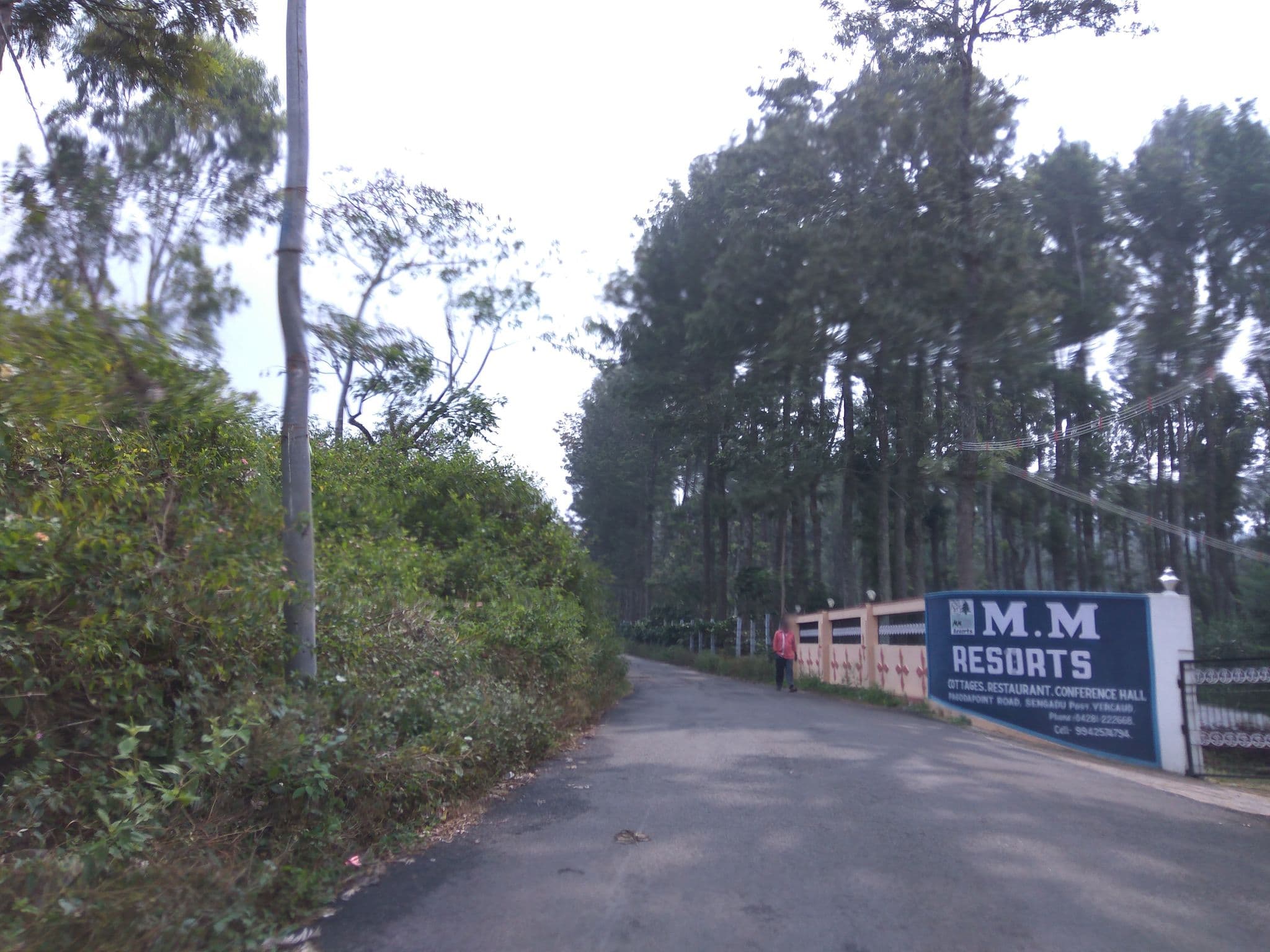Street view near MM Resorts, Yercaud — © natarajakaveeti (CC BY-SA · Mapillary)