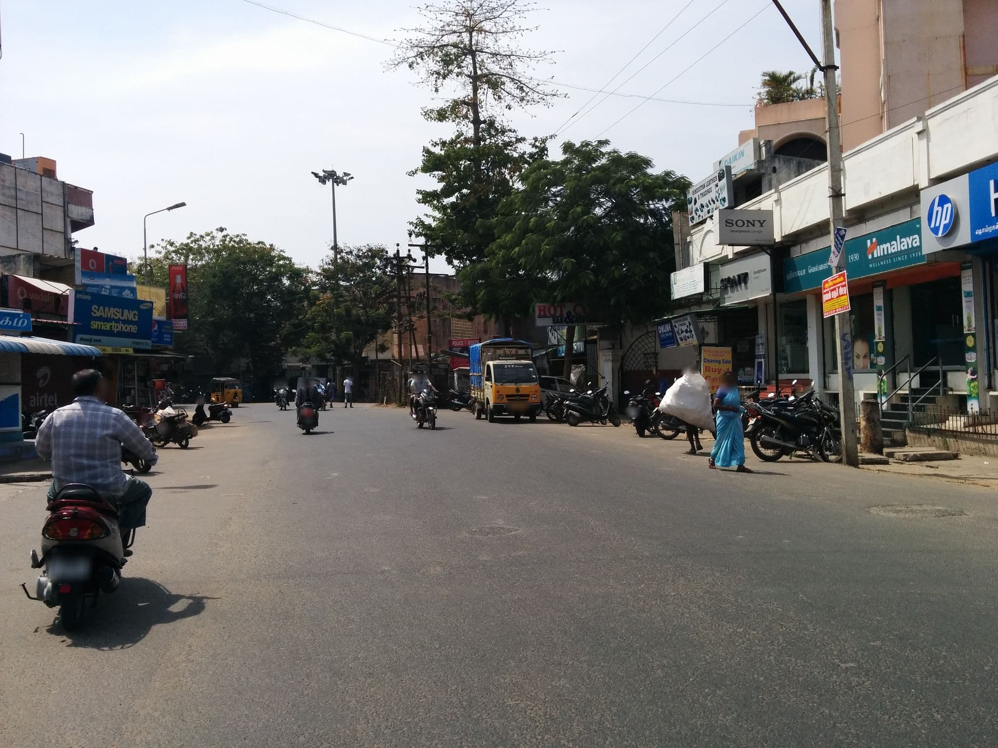 Street view near RKN Hotel, Puducherry — © sashazykov (CC BY-SA · Mapillary)
