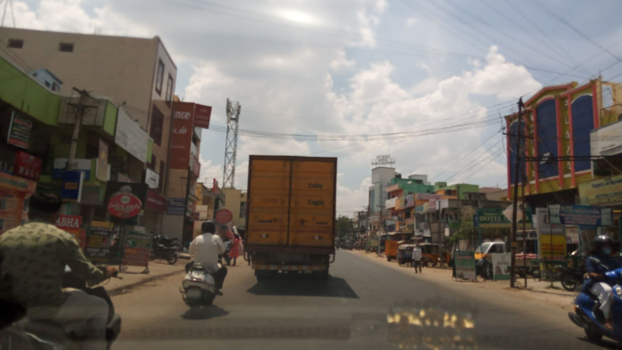 Street view near Elite Inn, Rānipet — © pradeepbv (CC BY-SA · Mapillary)