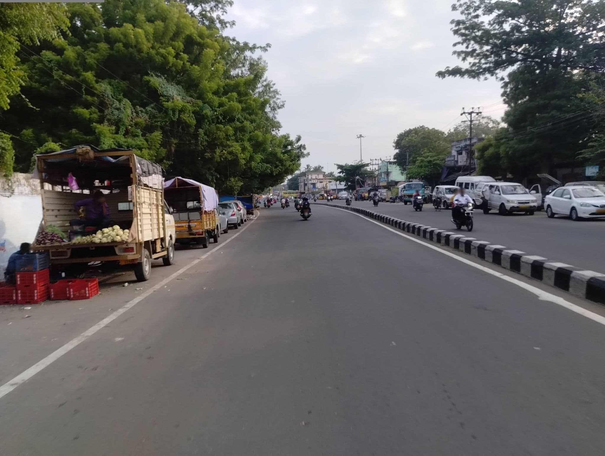 Street view near Sri Lakshmi Narasimma Vilas, Ariyānkuppam — © spvhere (CC BY-SA · Mapillary)