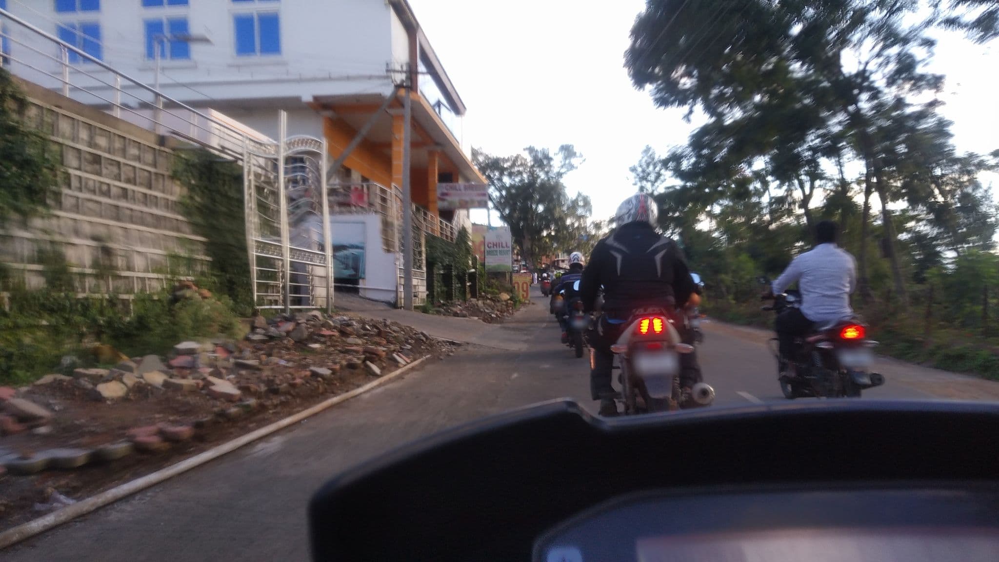 Street view near Hilton Hill Resort, Yercaud — © jothishbabu (CC BY-SA · Mapillary)