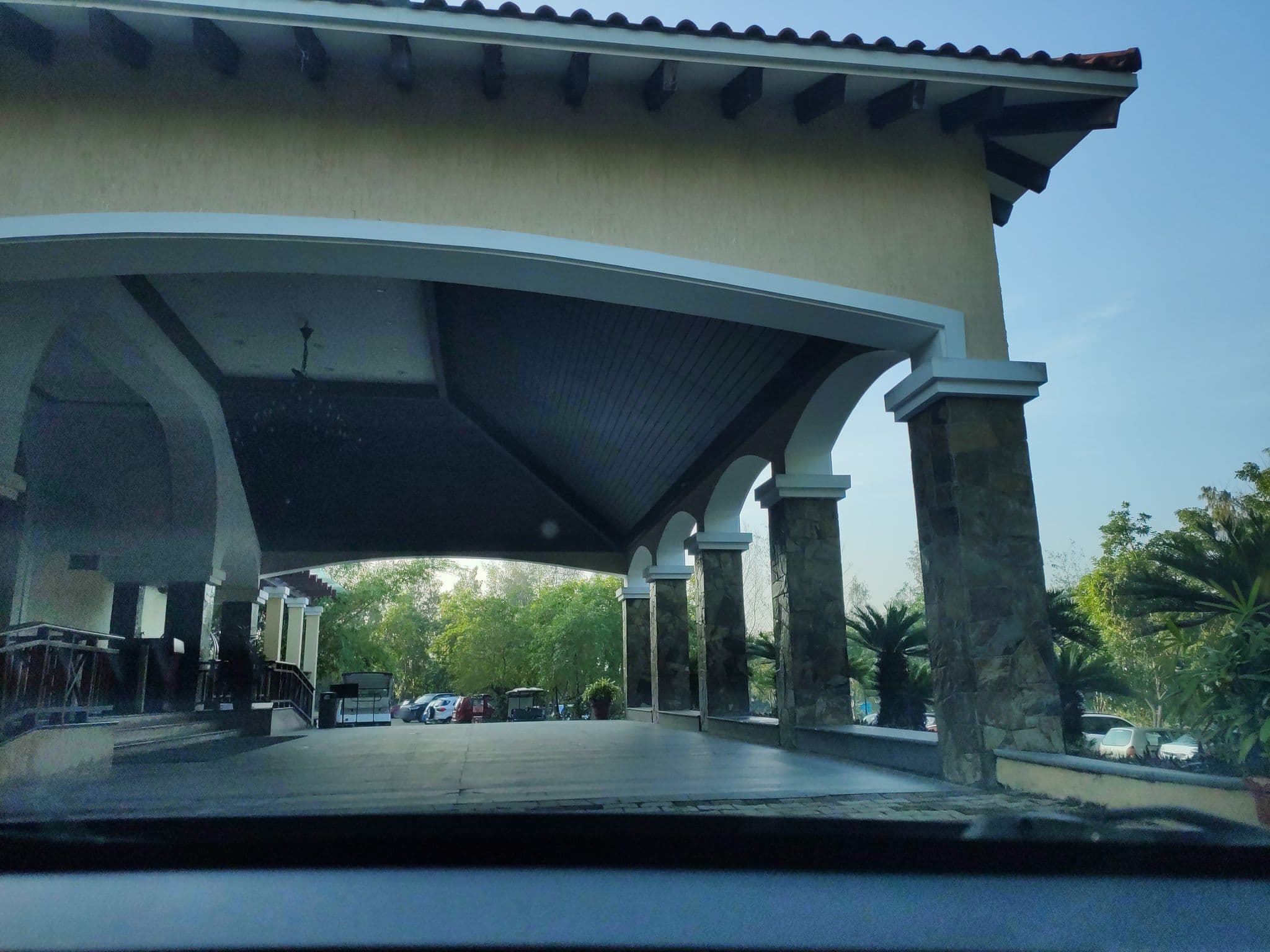 Street view near Ocean Spray, Koonimedu — © pradeepbv (CC BY-SA · Mapillary)