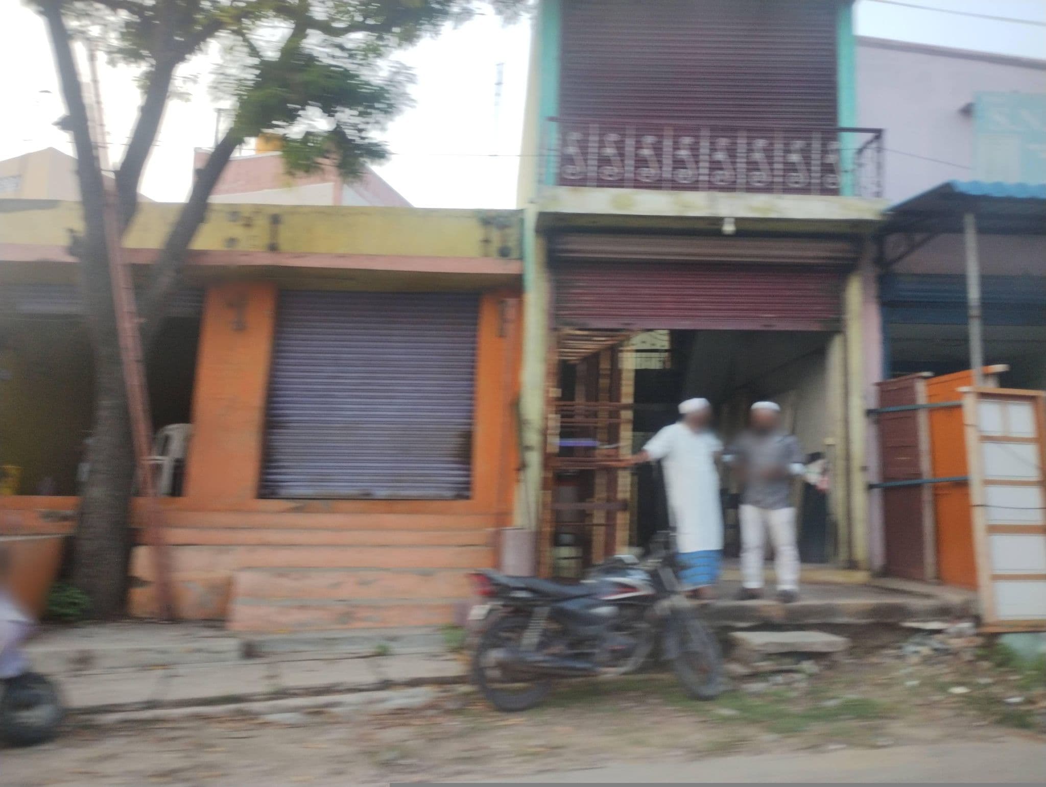 Street view near Hotel Shalimar, Rānipet — © mapkb (CC BY-SA · Mapillary)