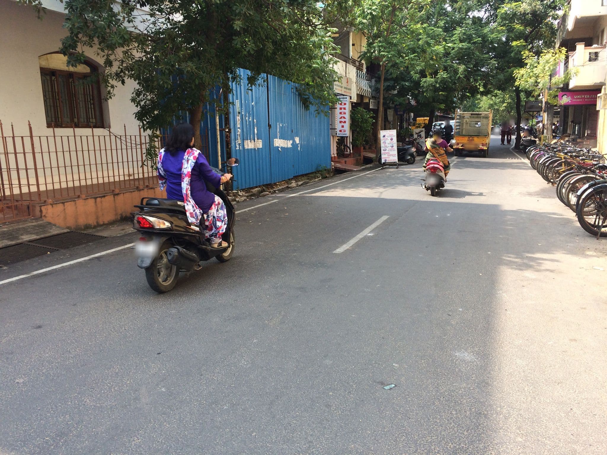 Street view near Kailash Guest House, Puducherry — © lauren_lock_uiowa_edu (CC BY-SA · Mapillary)