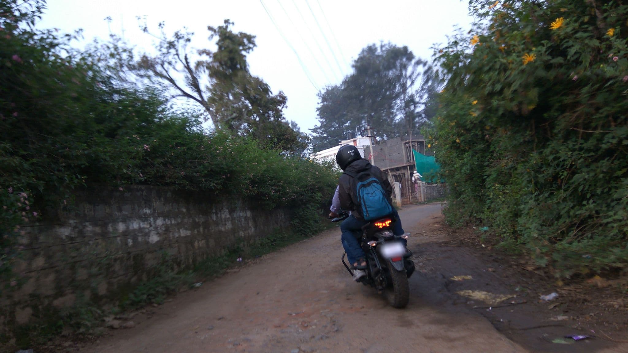 Street view near Atisaya Health Retreat, Yercaud — © natarajakaveeti (CC BY-SA · Mapillary)