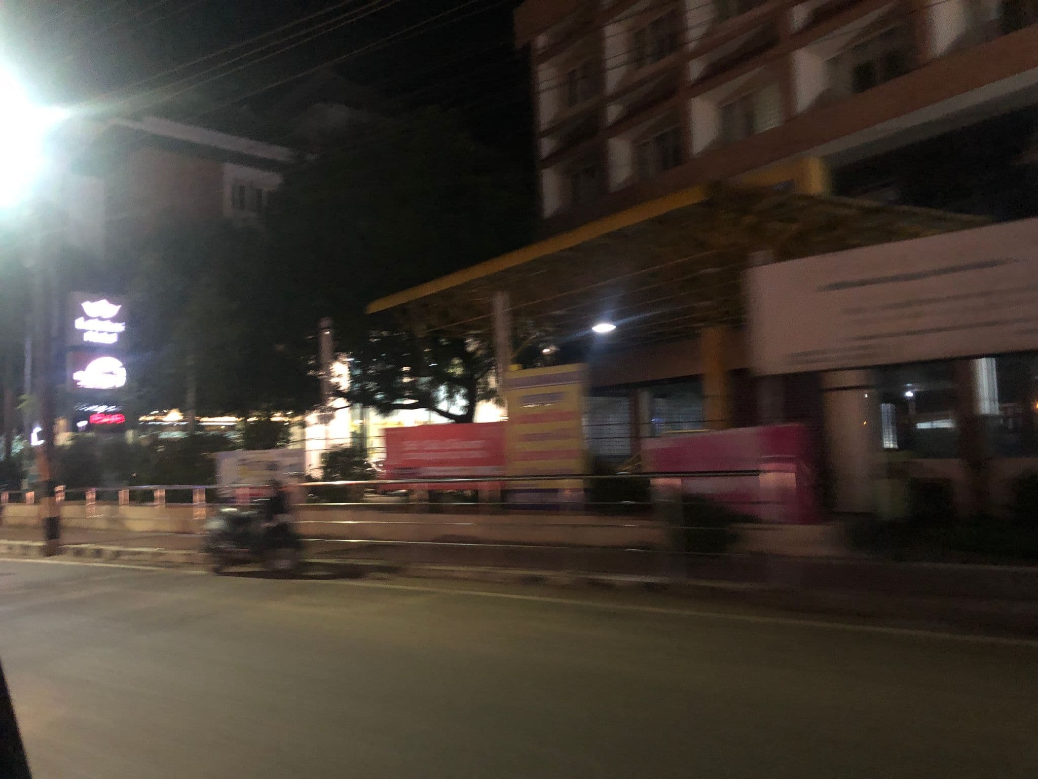 Street view near lakshmi hotel, Thanjavur — © mdmahir (CC BY-SA · Mapillary)