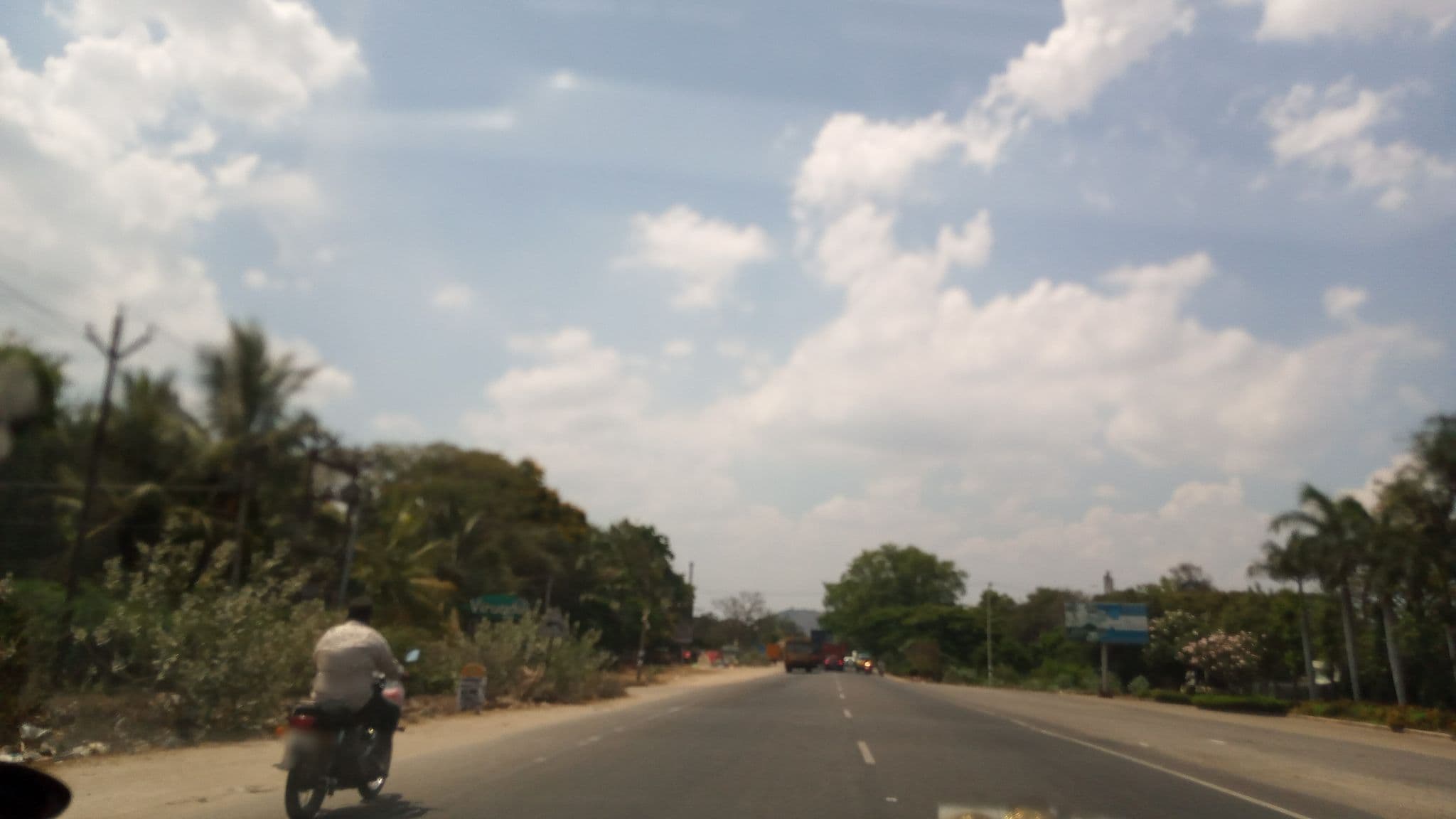 Street view near The Pride Hotel, Puliyankannu — © pradeepbv (CC BY-SA · Mapillary)
