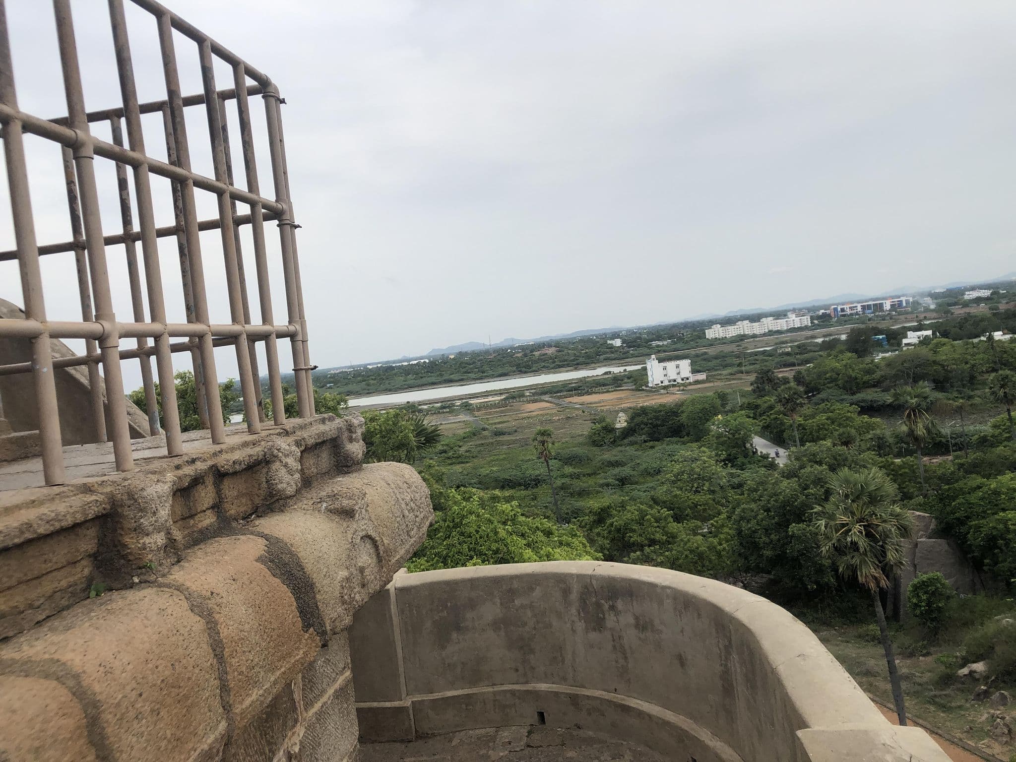 Street view near Hotel Mamalla Inn, Mahabalipuram — © olily (CC BY-SA · Mapillary)