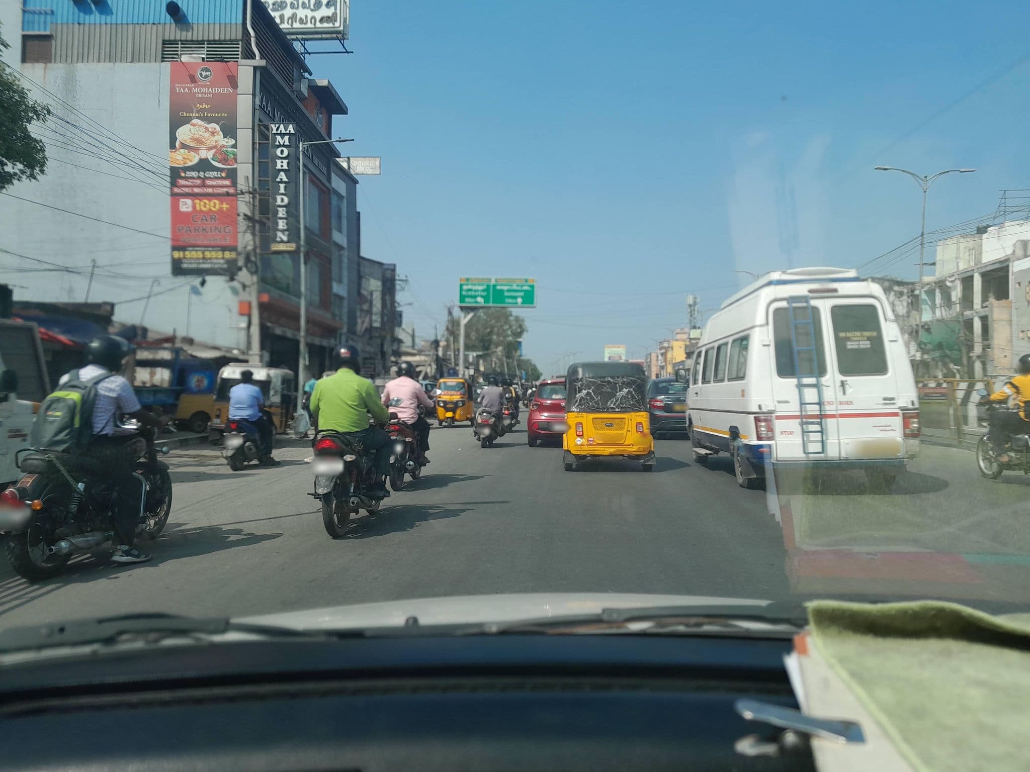 Street view near Raaj Residency, Pallāvaram — © jegadeeshcumta (CC BY-SA · Mapillary)