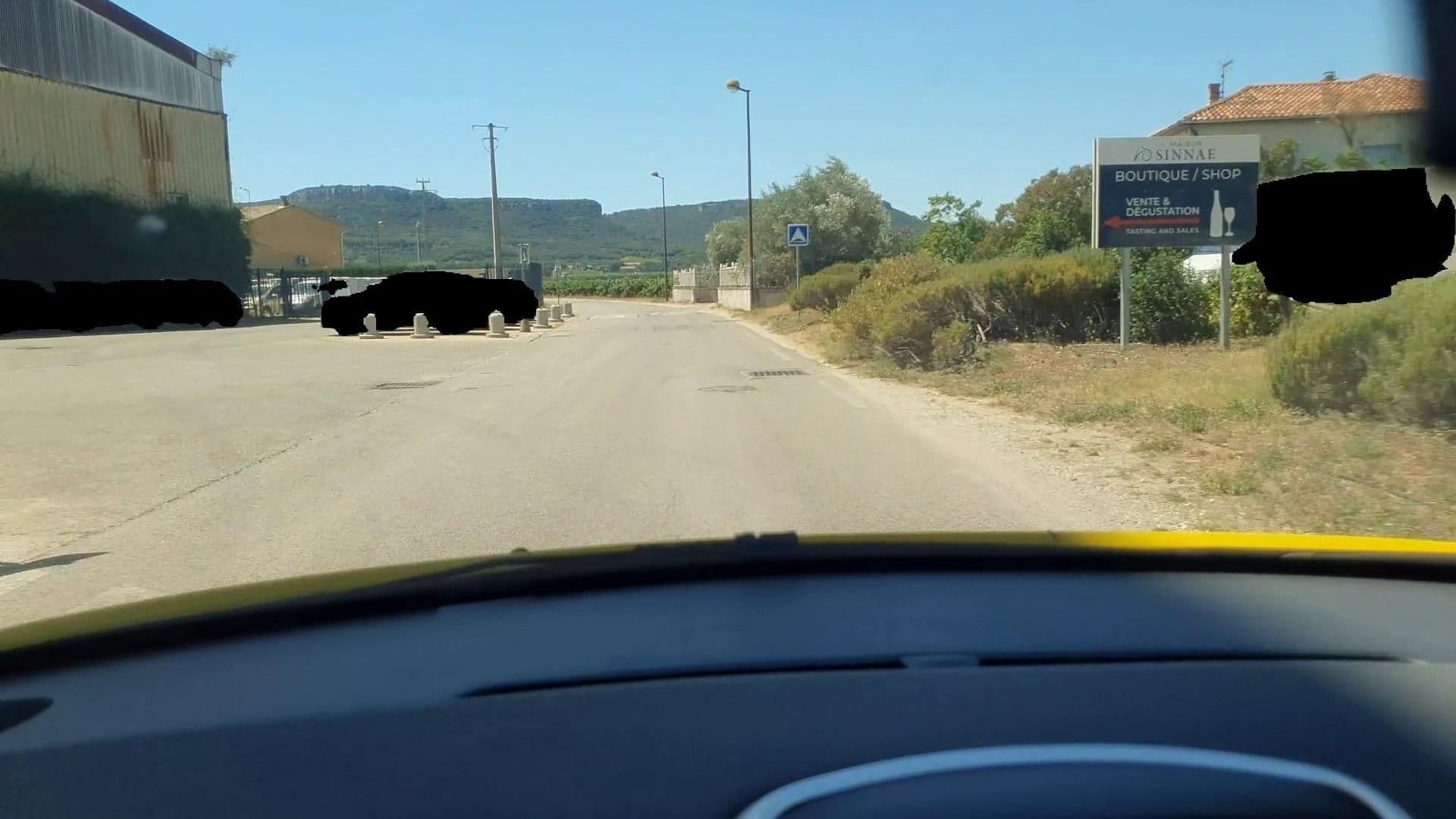 Street view near Aire de camping-car Les Vignerons Chusclan, Orsan — © si3p0 (CC BY-SA · Mapillary)