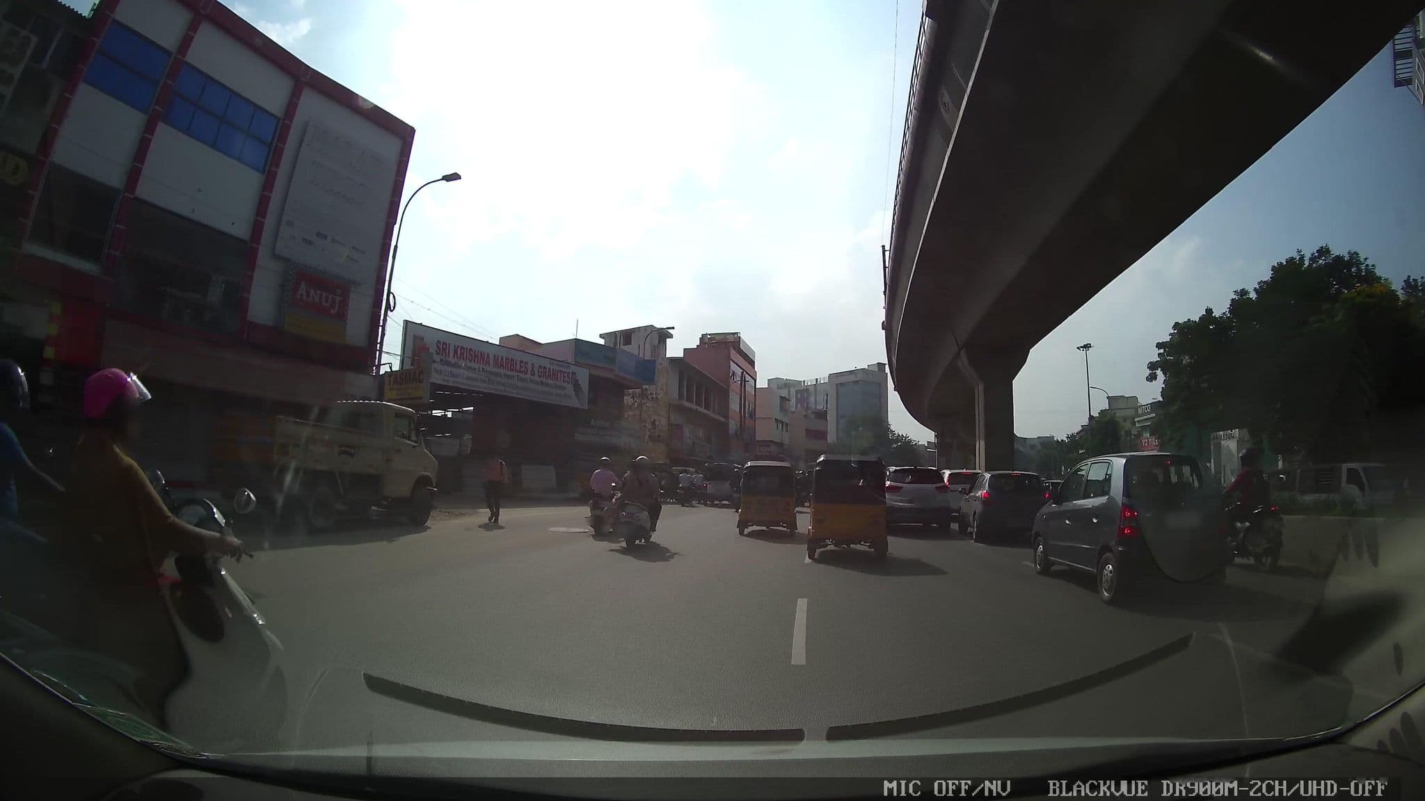 Street view near Radha Hotels, Nerkunram — © muthu (CC BY-SA · Mapillary)